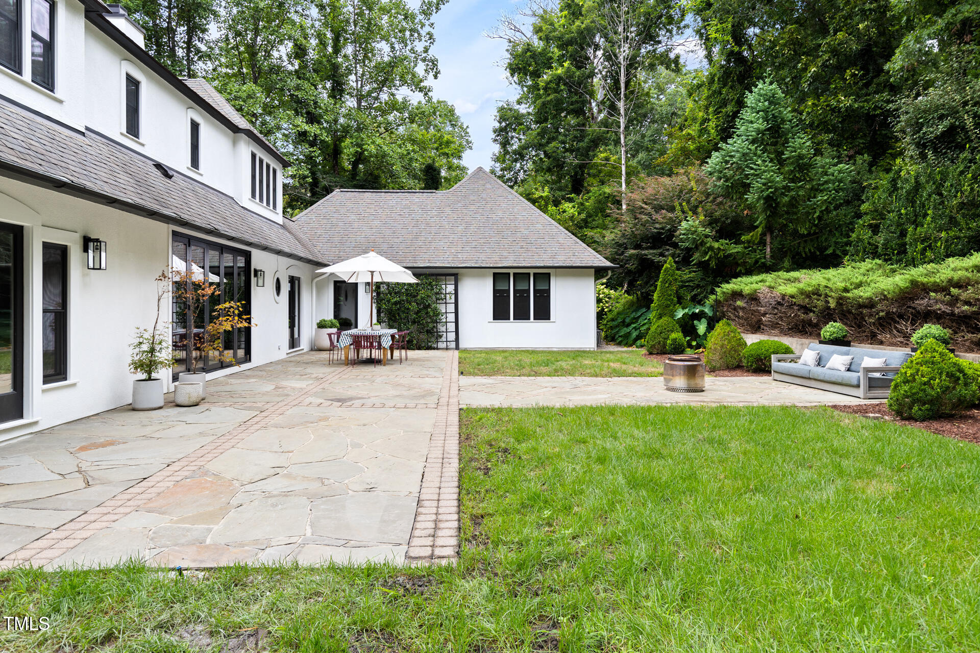 100 Greenwood Lane