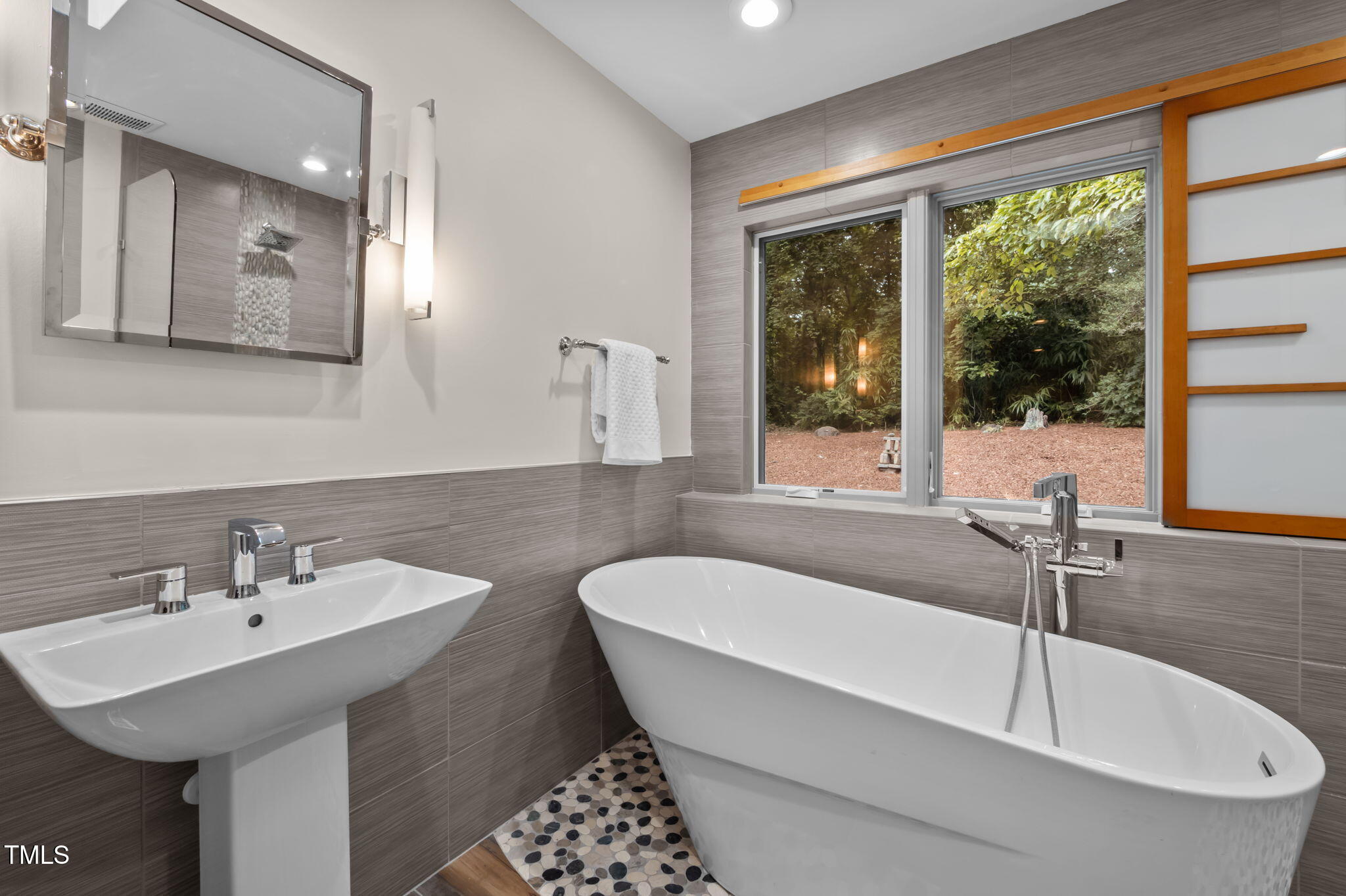 4607 Chicopee Trail