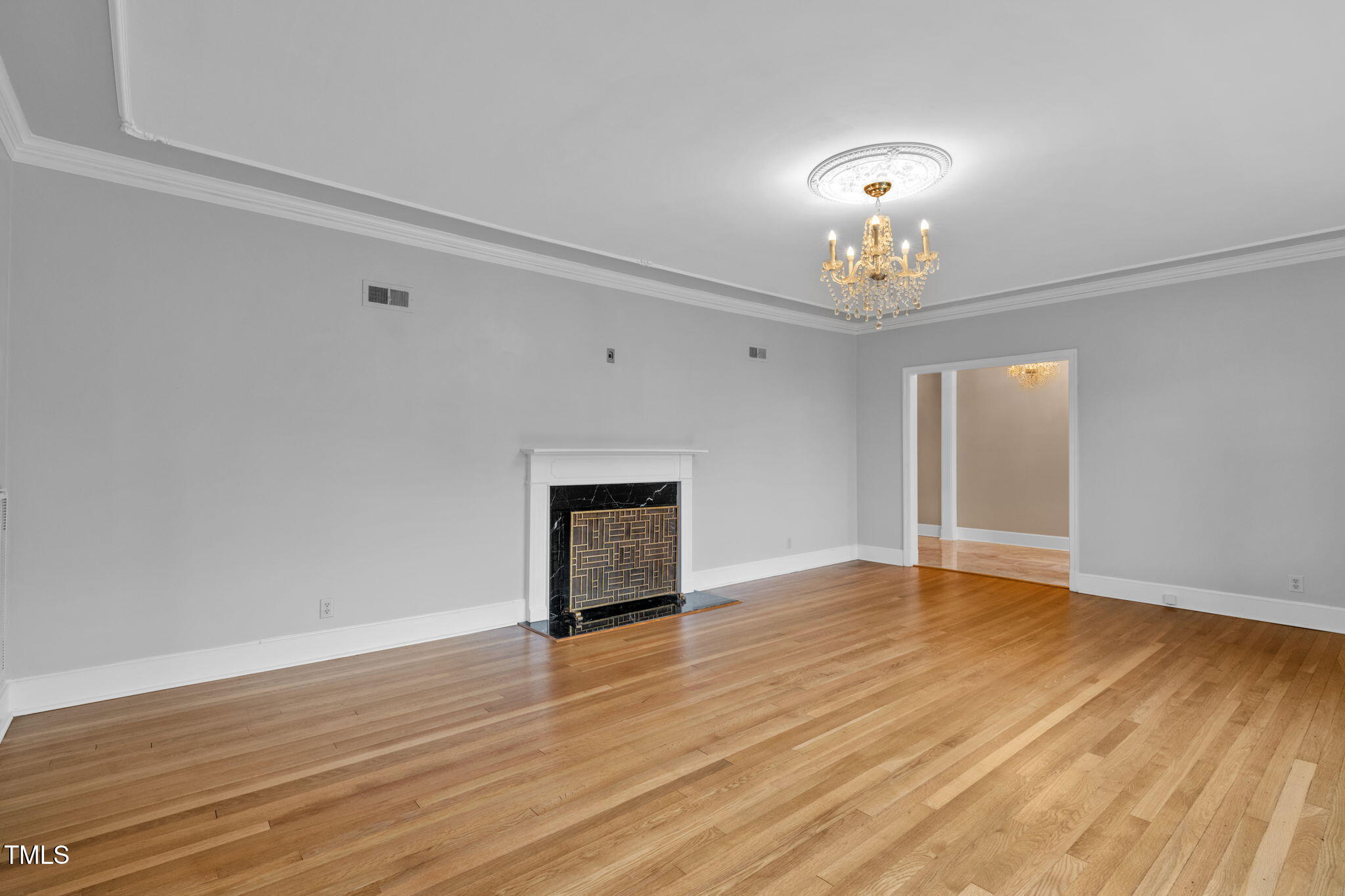 1005 W Club Boulevard