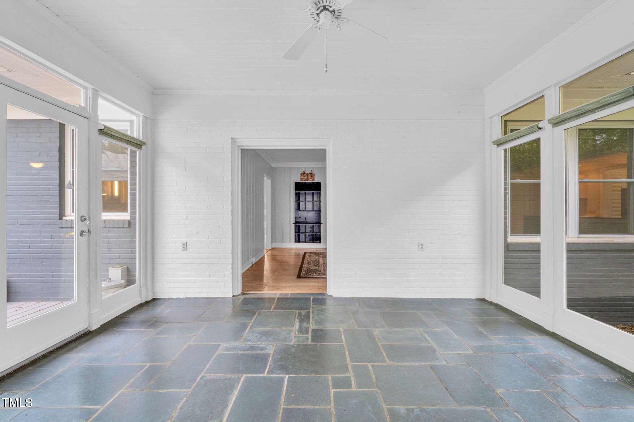 1005 W Club Boulevard