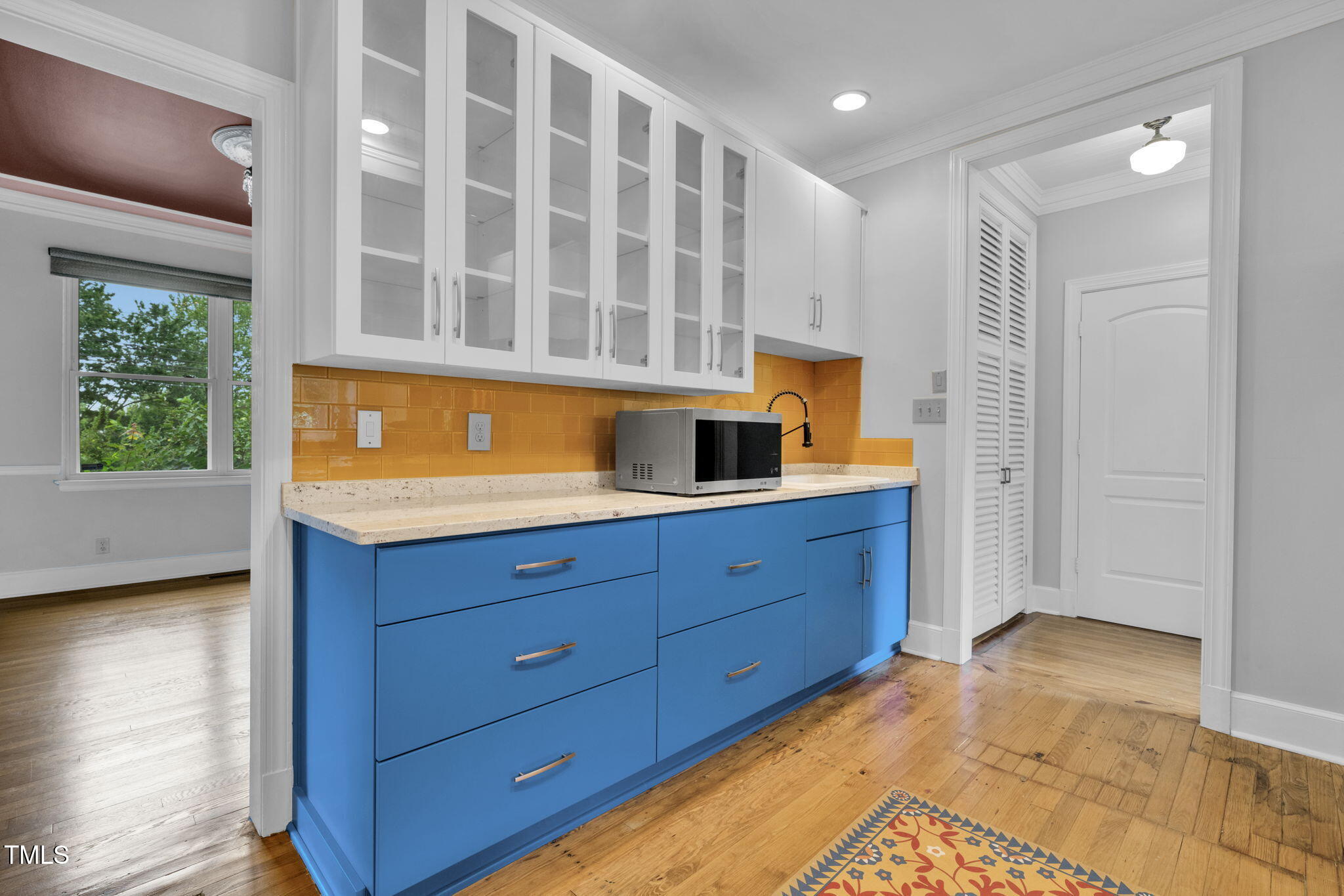 1005 W Club Boulevard