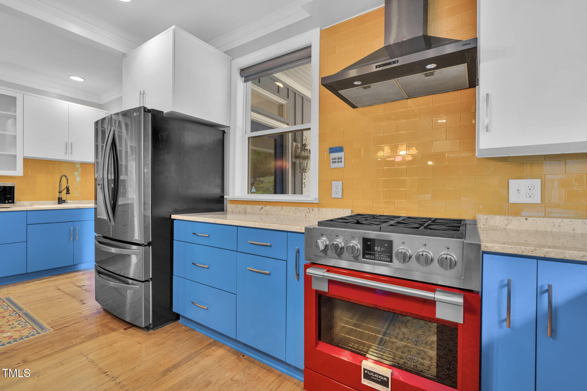 1005 W Club Boulevard