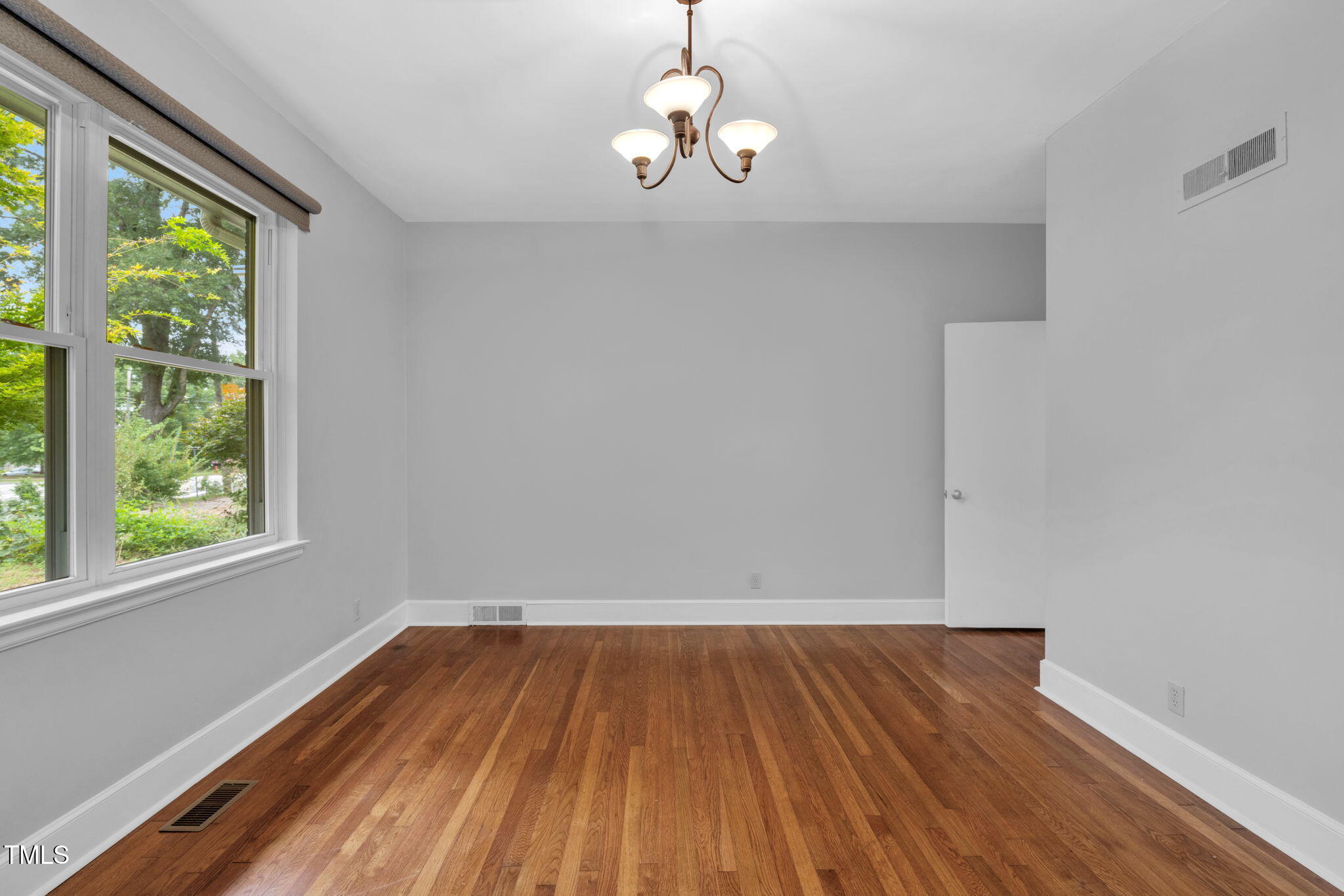 1005 W Club Boulevard