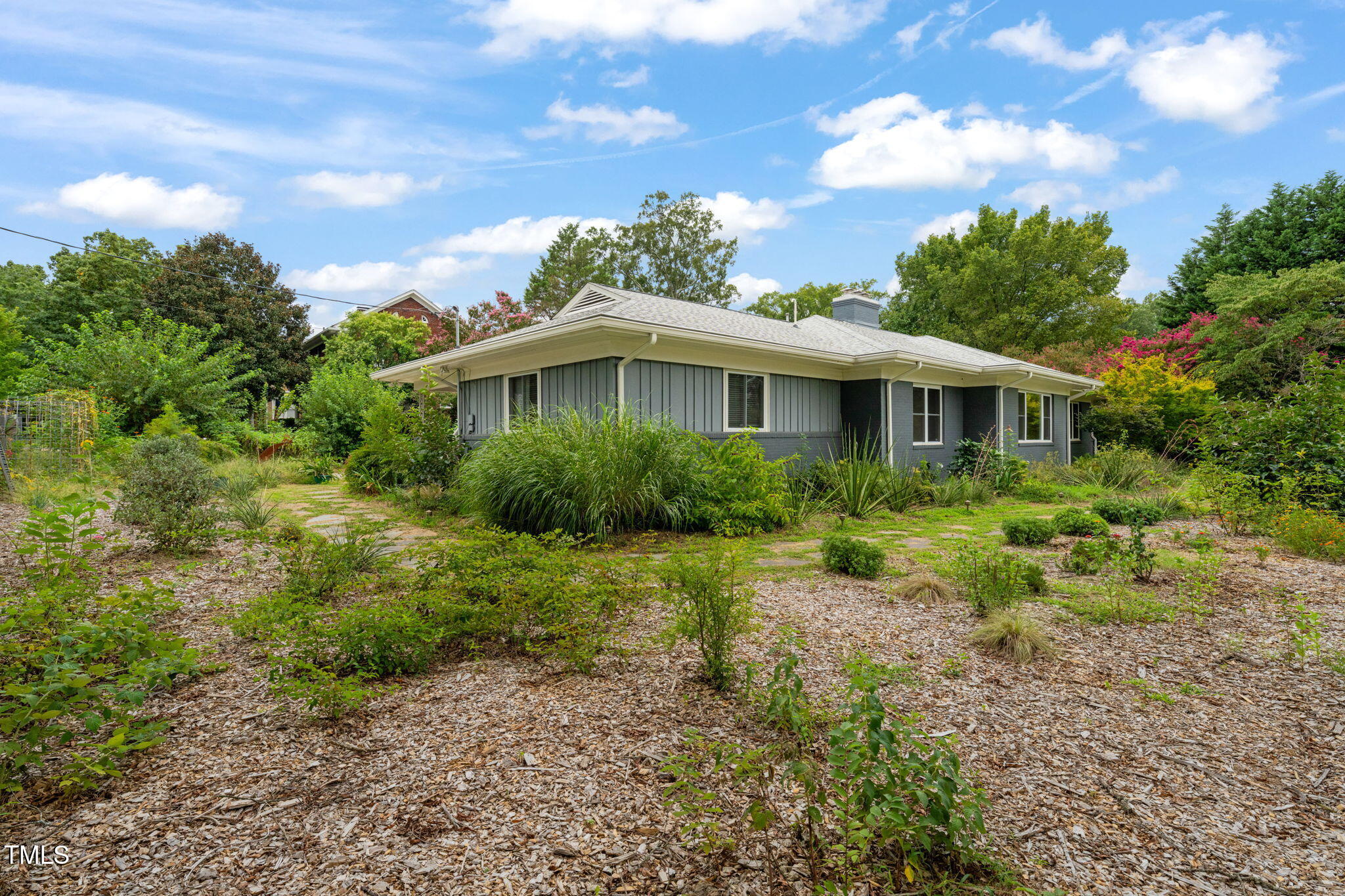 1005 W Club Boulevard