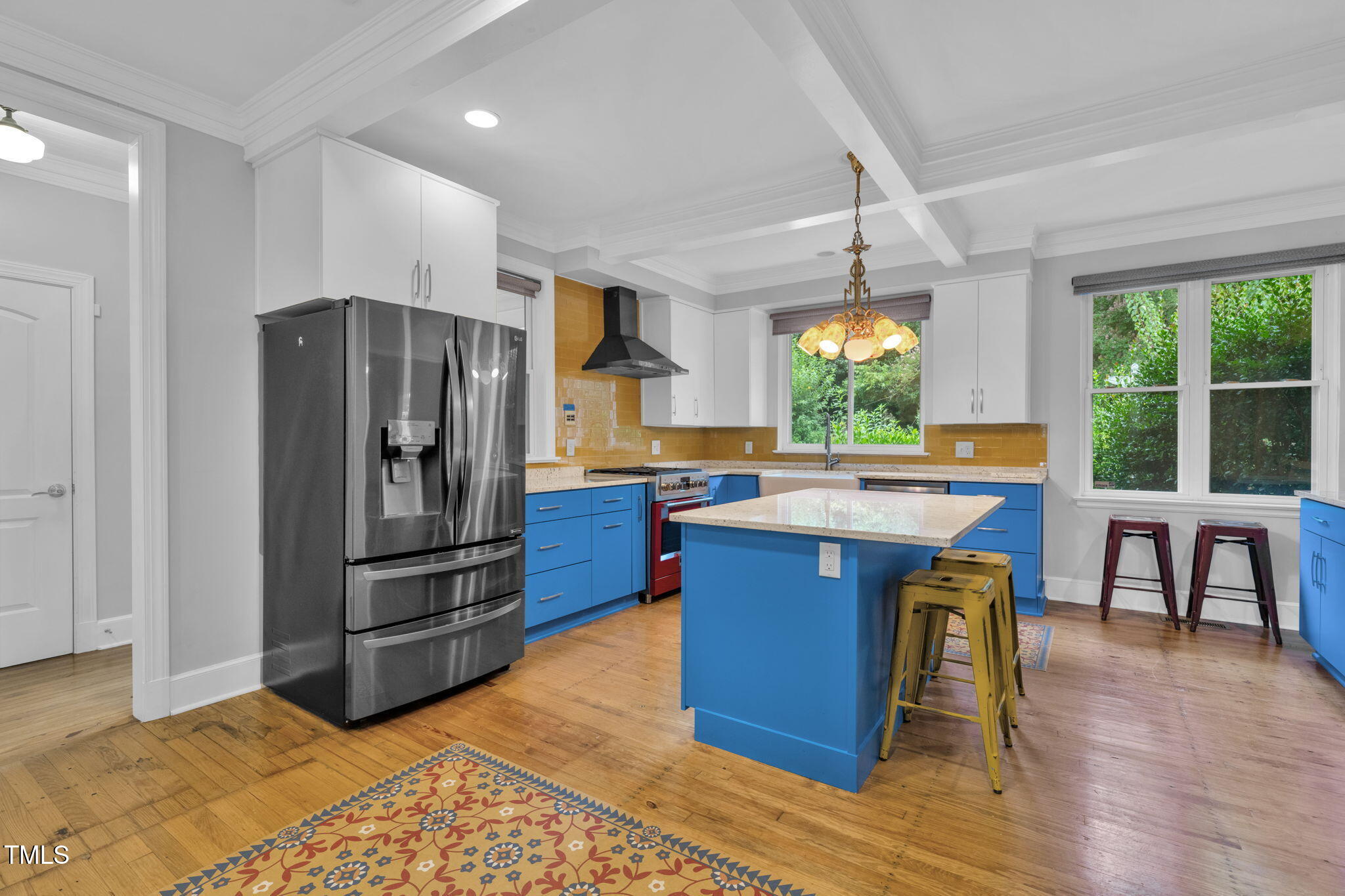 1005 W Club Boulevard