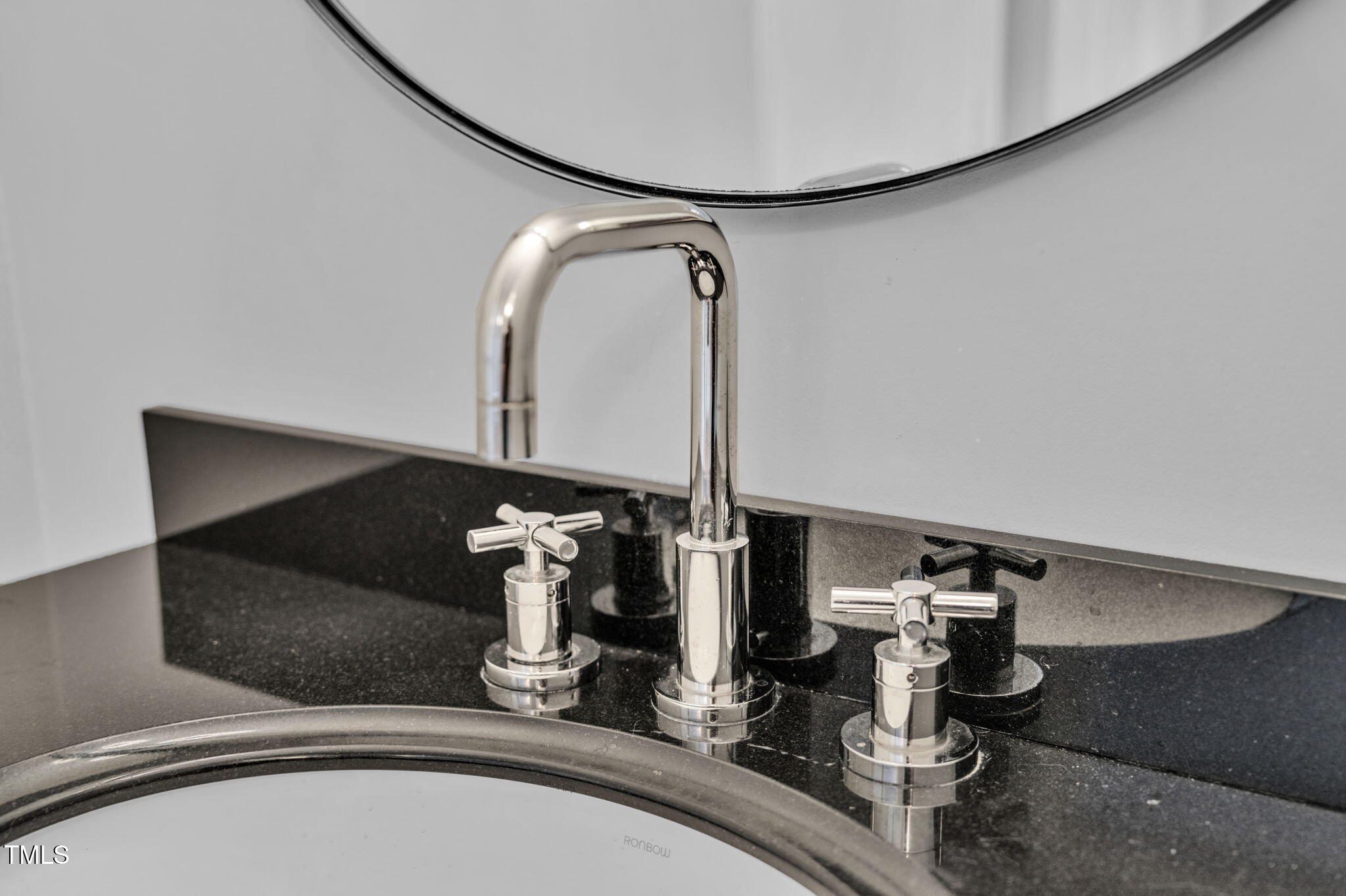 1005 W Club Boulevard