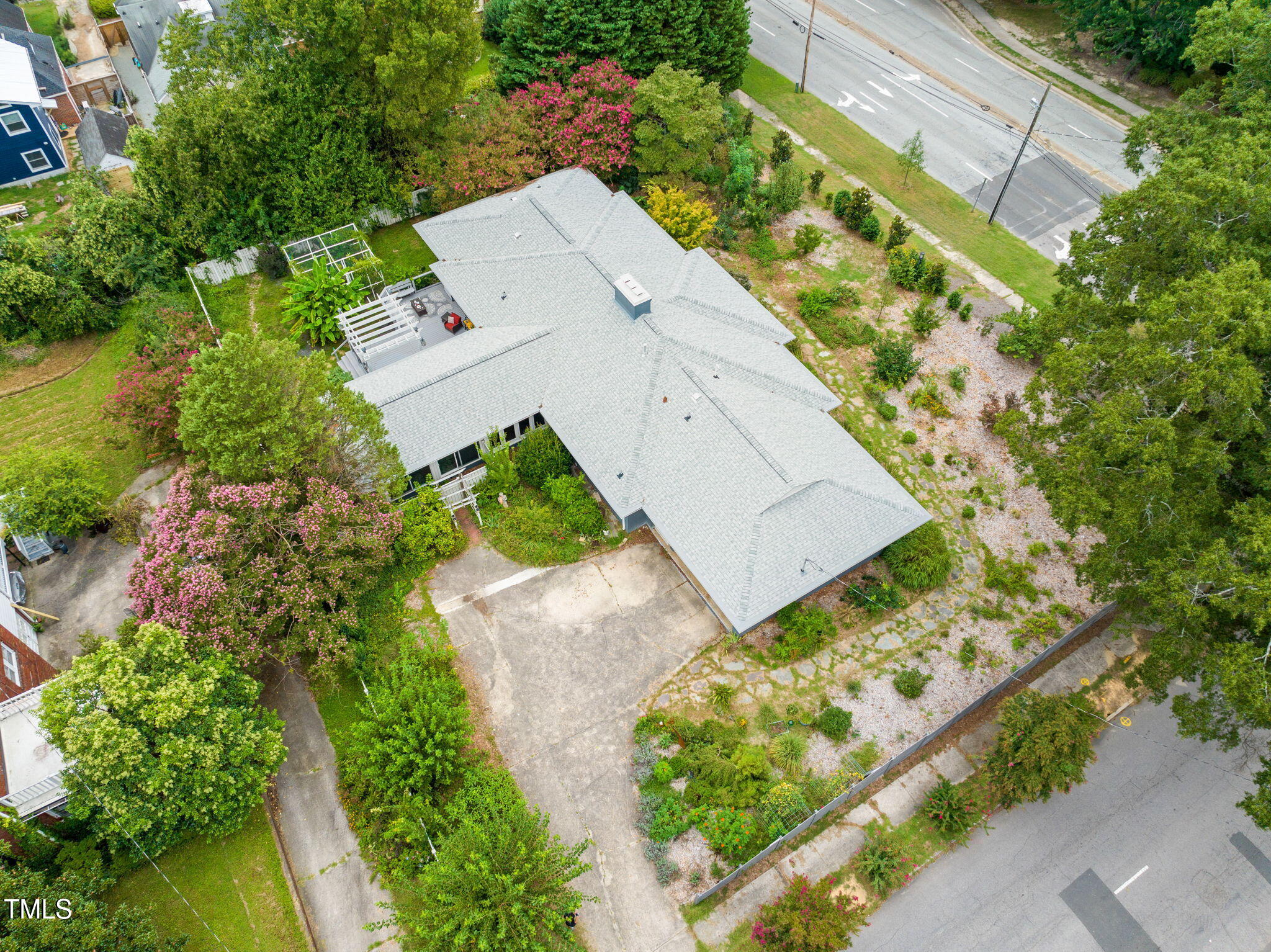 1005 W Club Boulevard