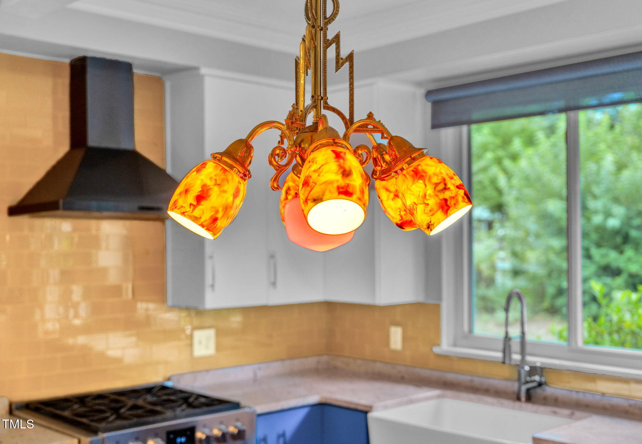 1005 W Club Boulevard