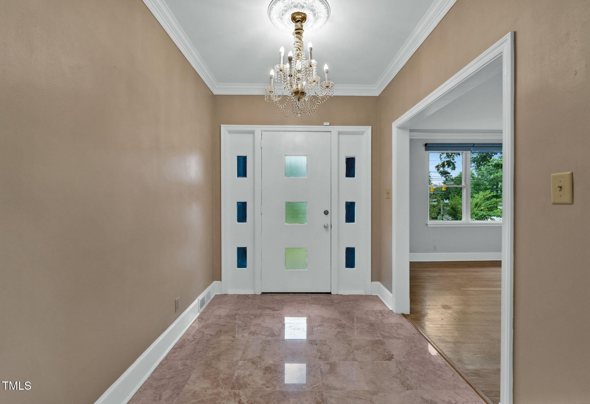 1005 W Club Boulevard