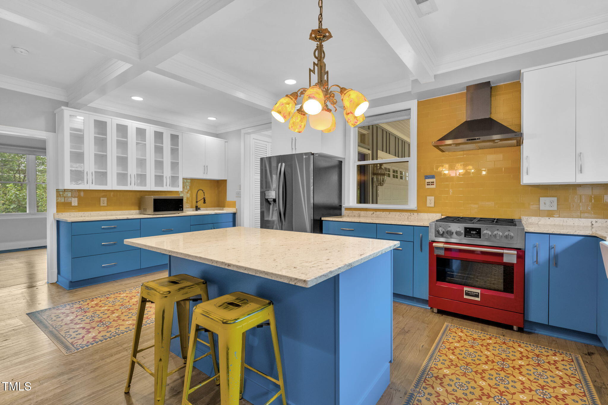 1005 W Club Boulevard