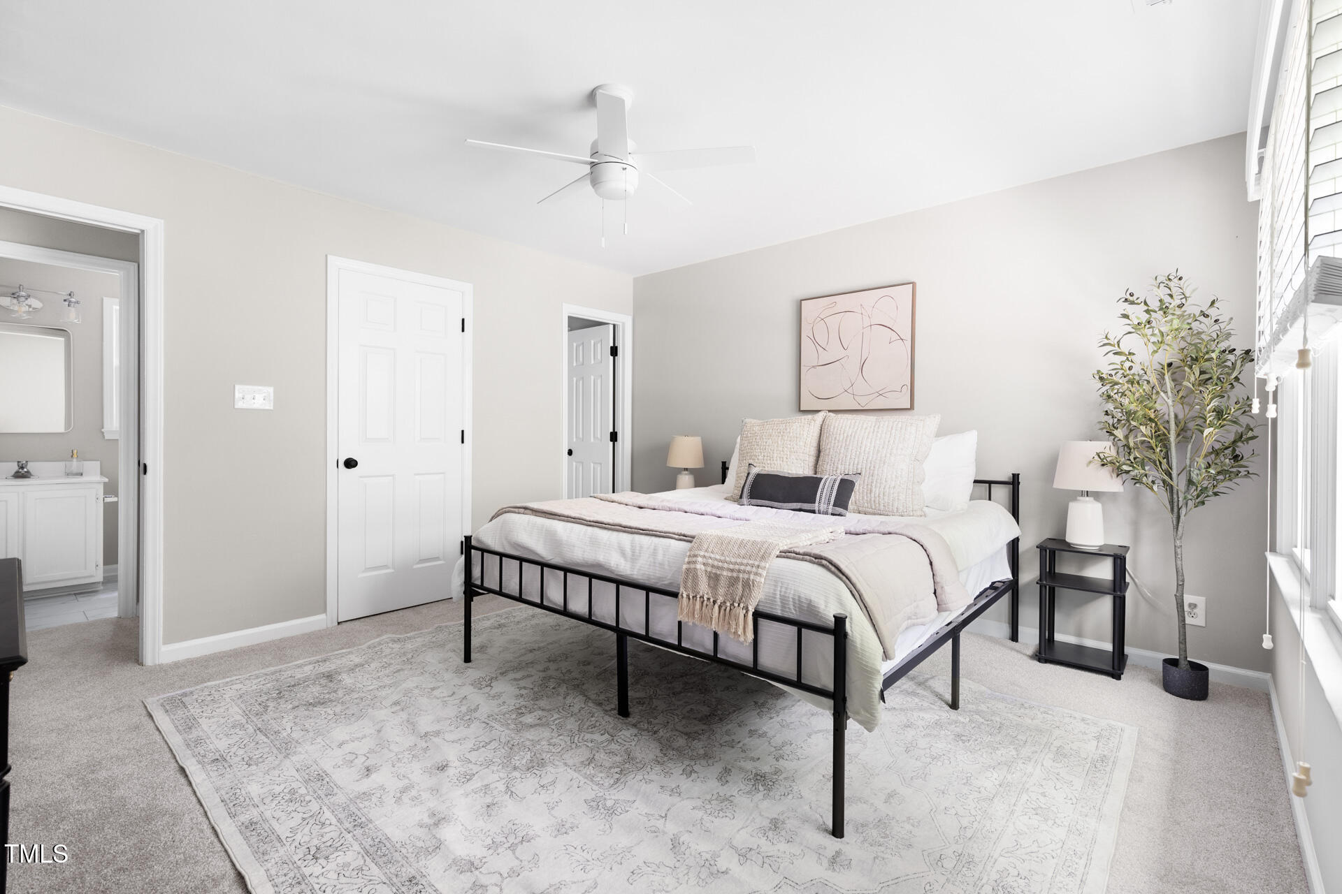 8 Briarfield Court