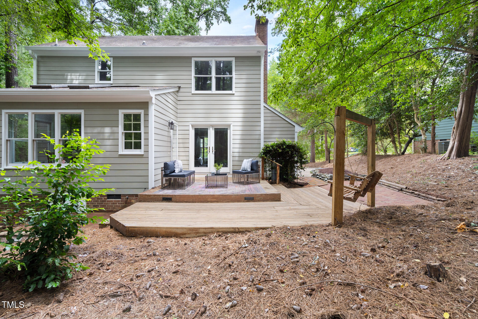8 Briarfield Court