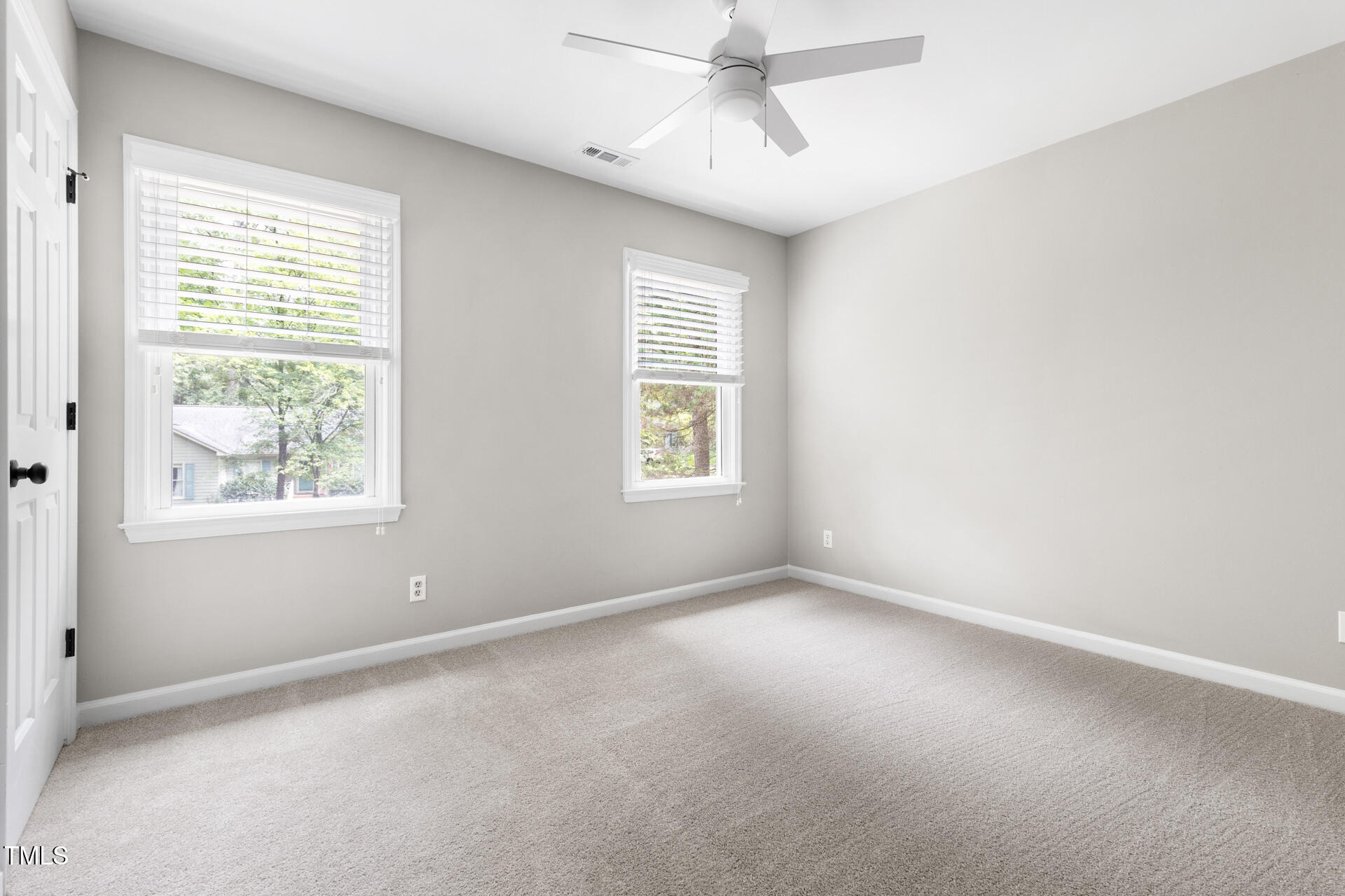 8 Briarfield Court