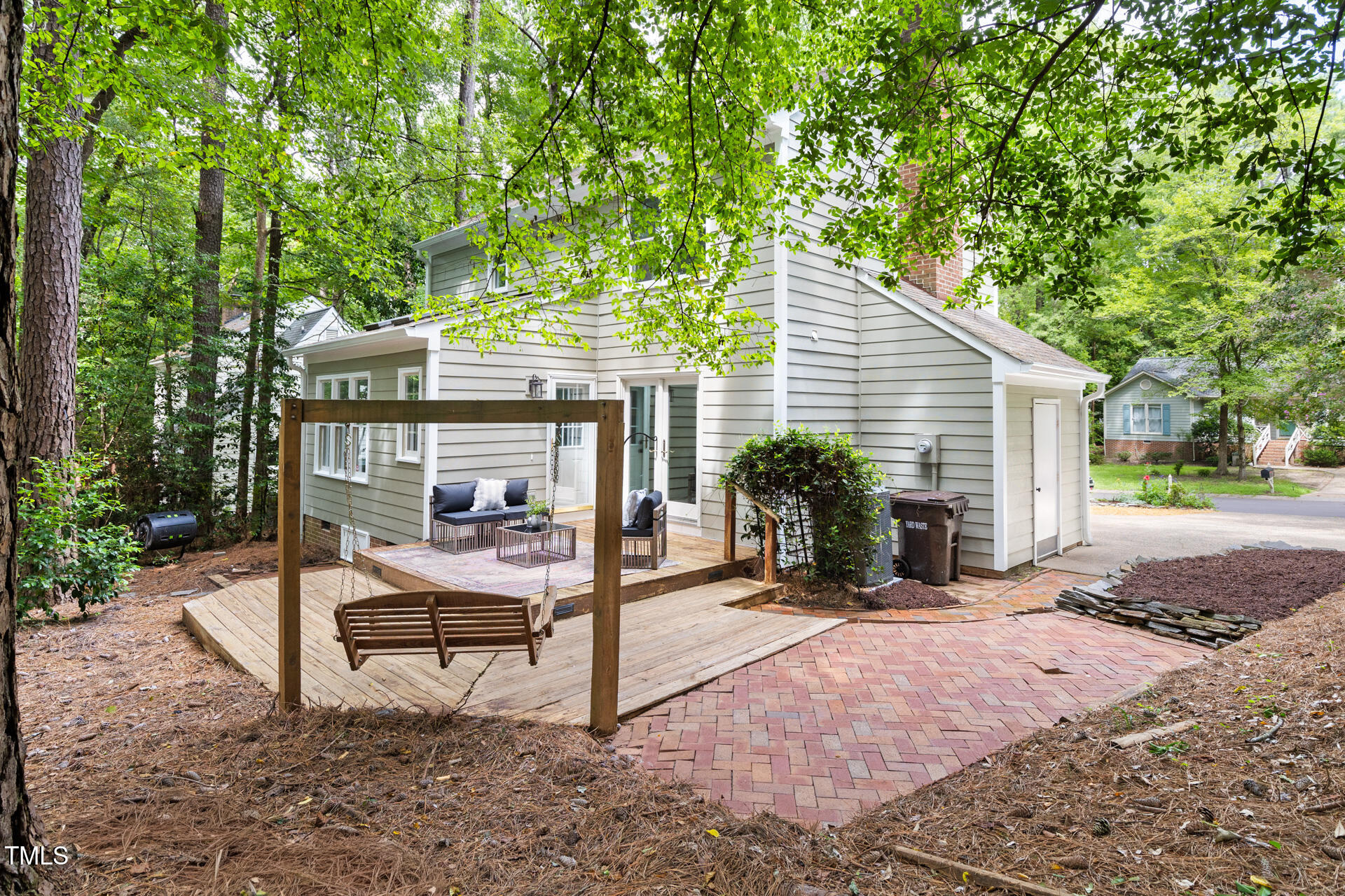 8 Briarfield Court