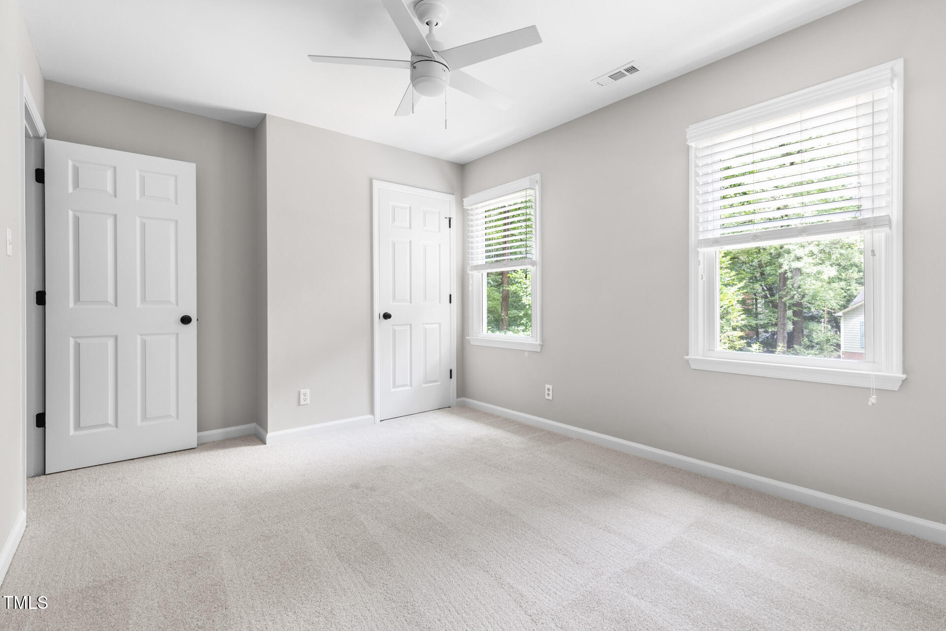 8 Briarfield Court
