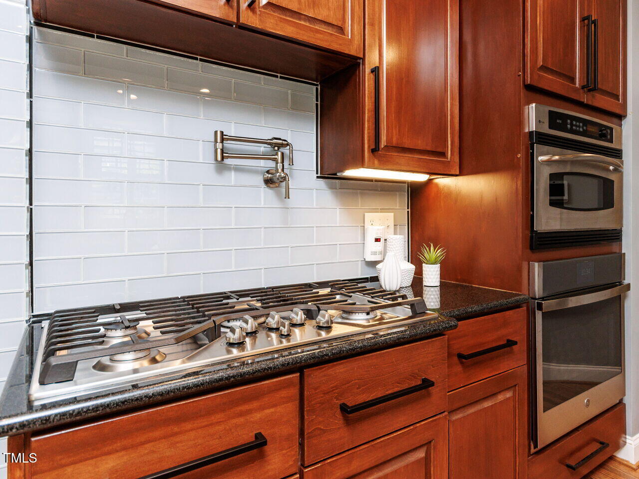 1808 Pattersons Mill Road