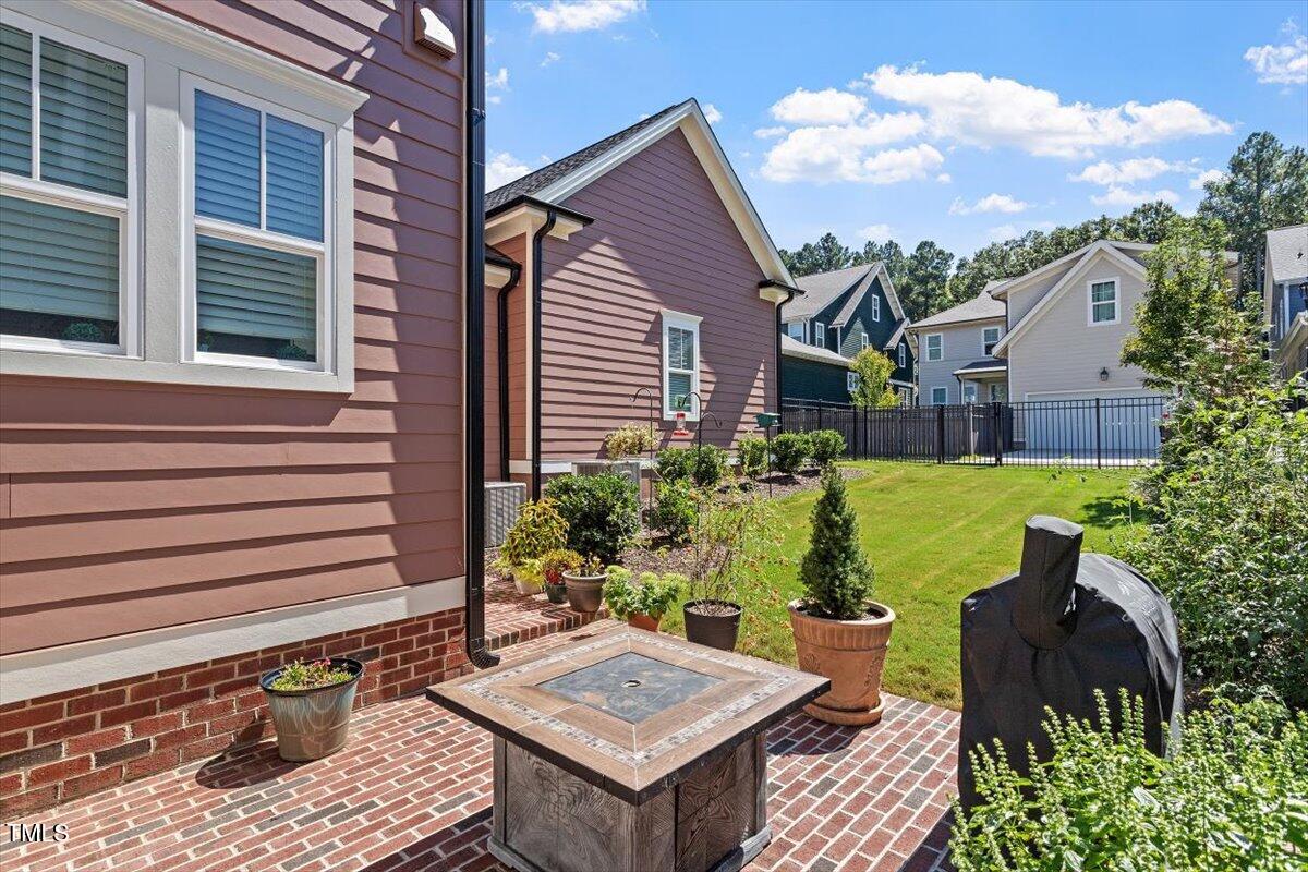 1017 Whitehall Circle