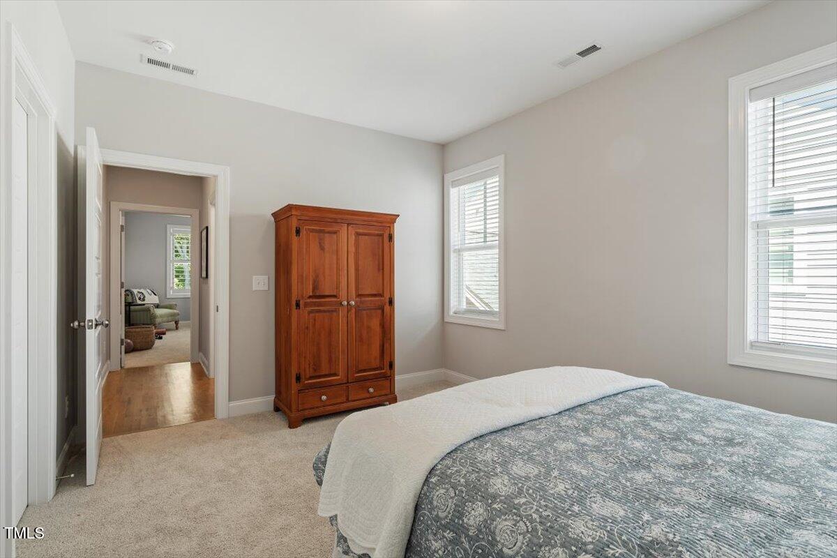 1017 Whitehall Circle