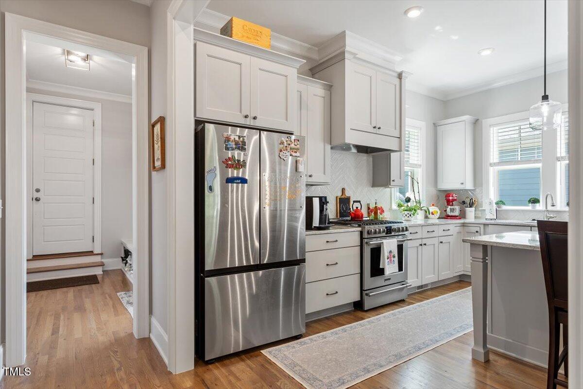 1017 Whitehall Circle