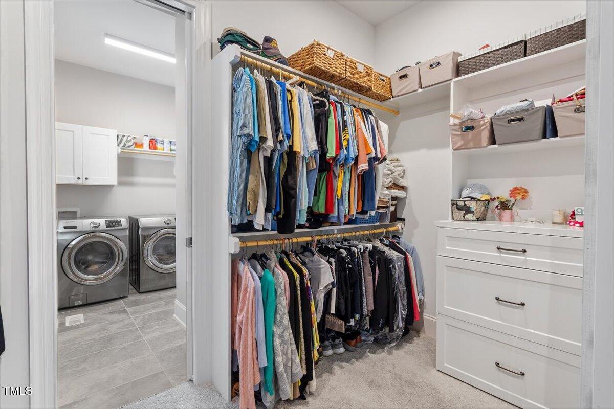 1017 Whitehall Circle