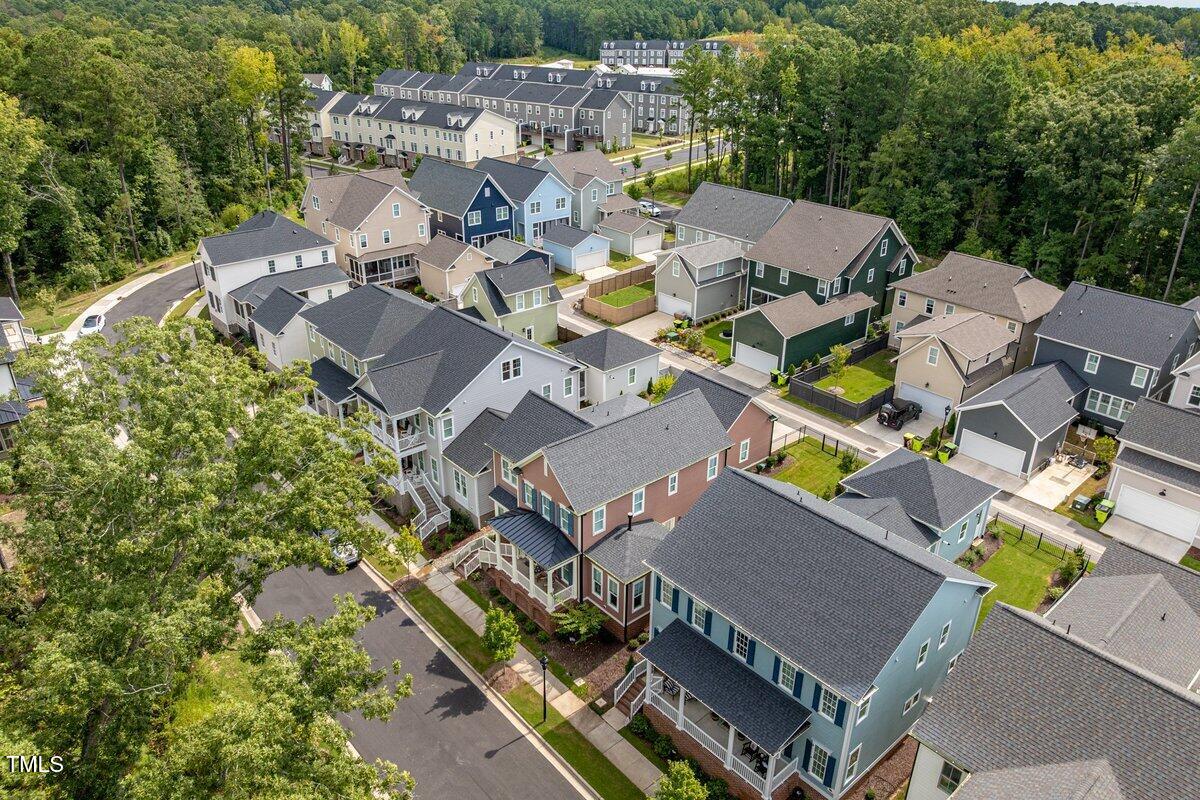 1017 Whitehall Circle