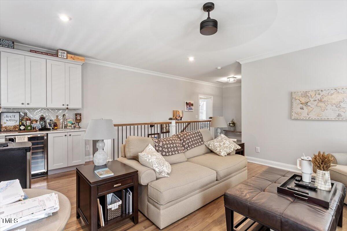 1017 Whitehall Circle