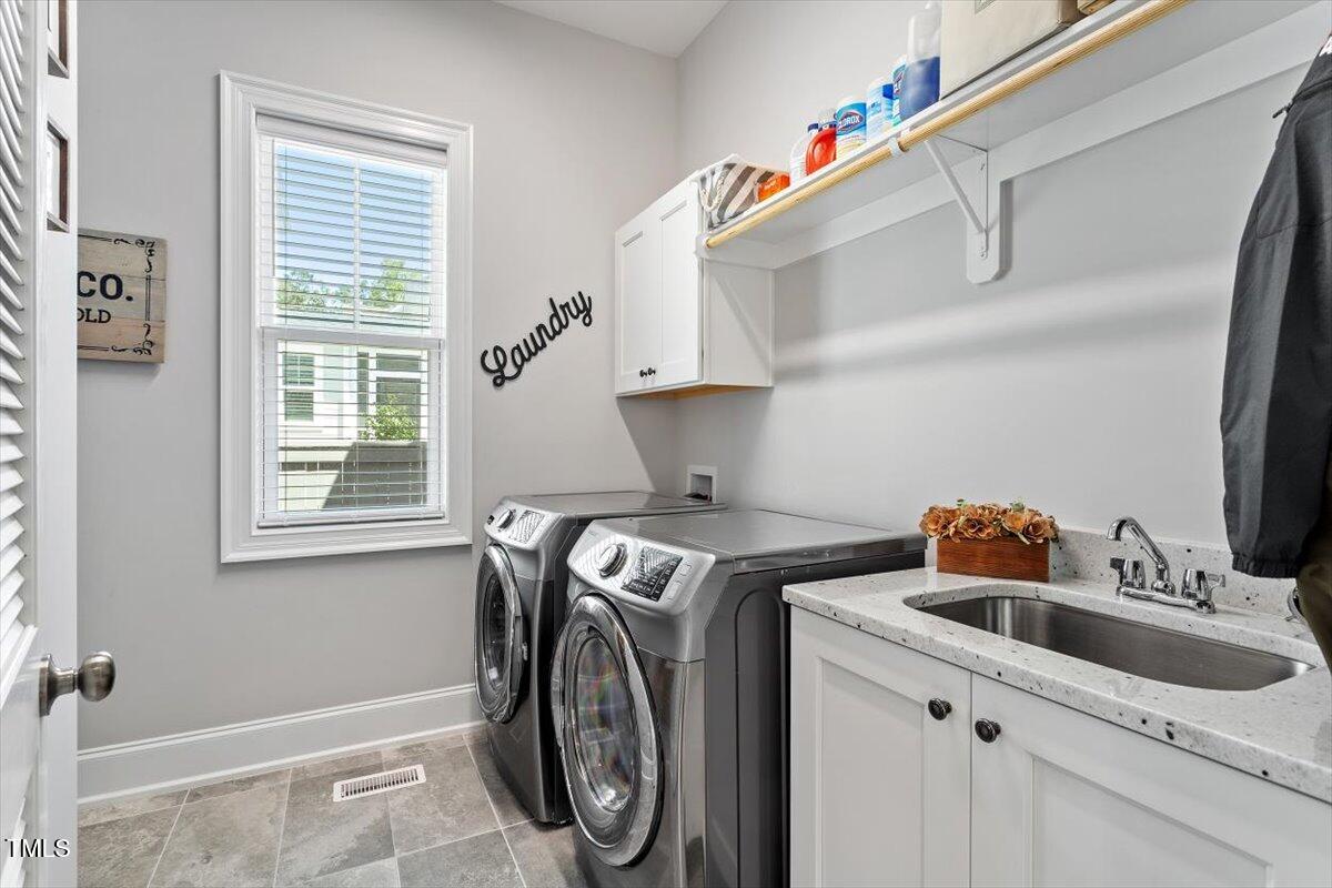 1017 Whitehall Circle