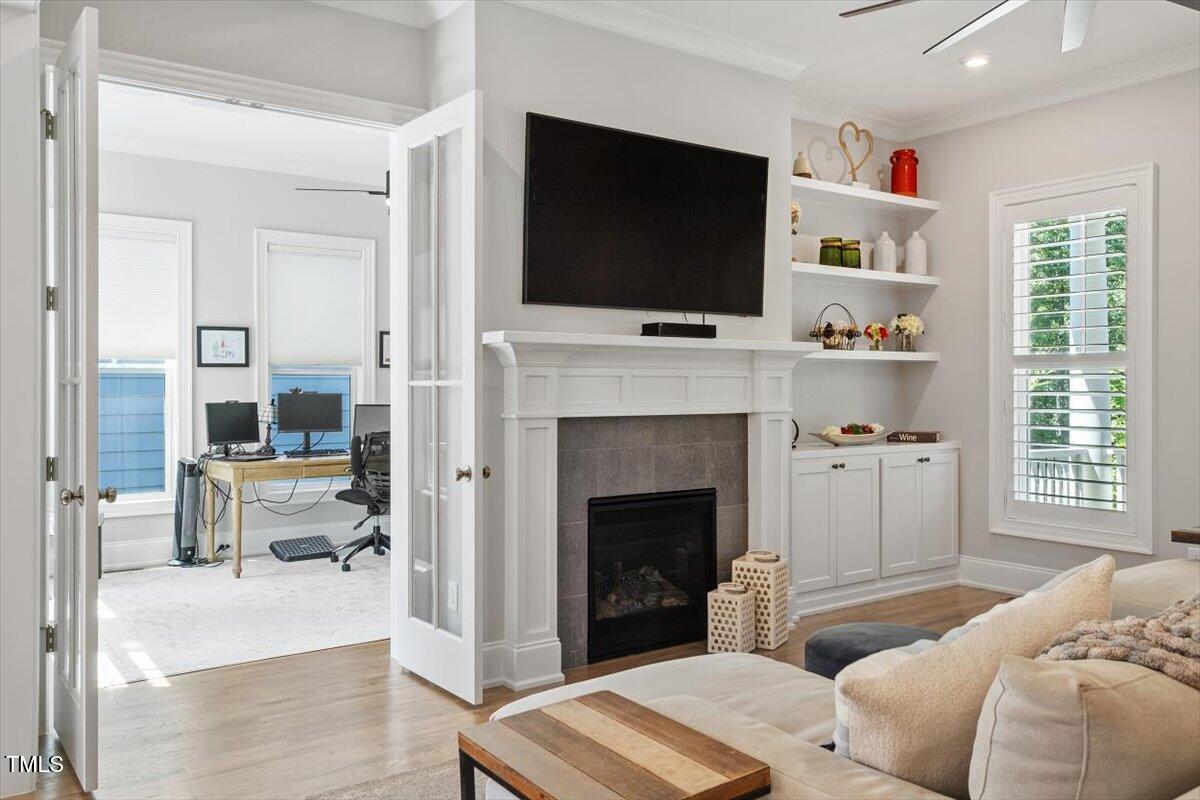 1017 Whitehall Circle