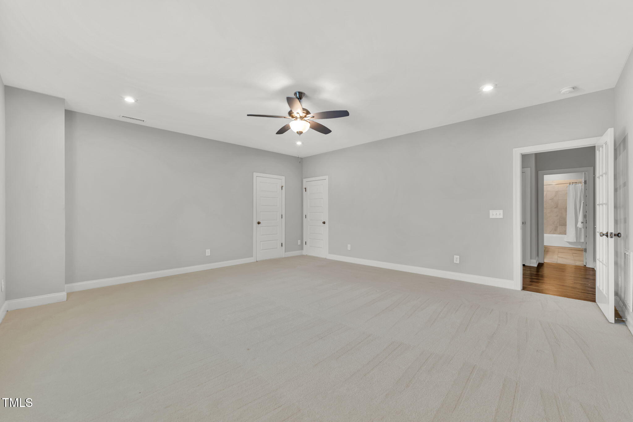 319 Harewood Place