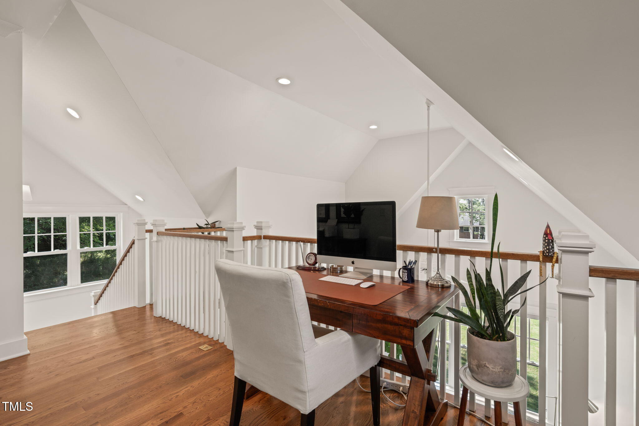 506 Everett Place