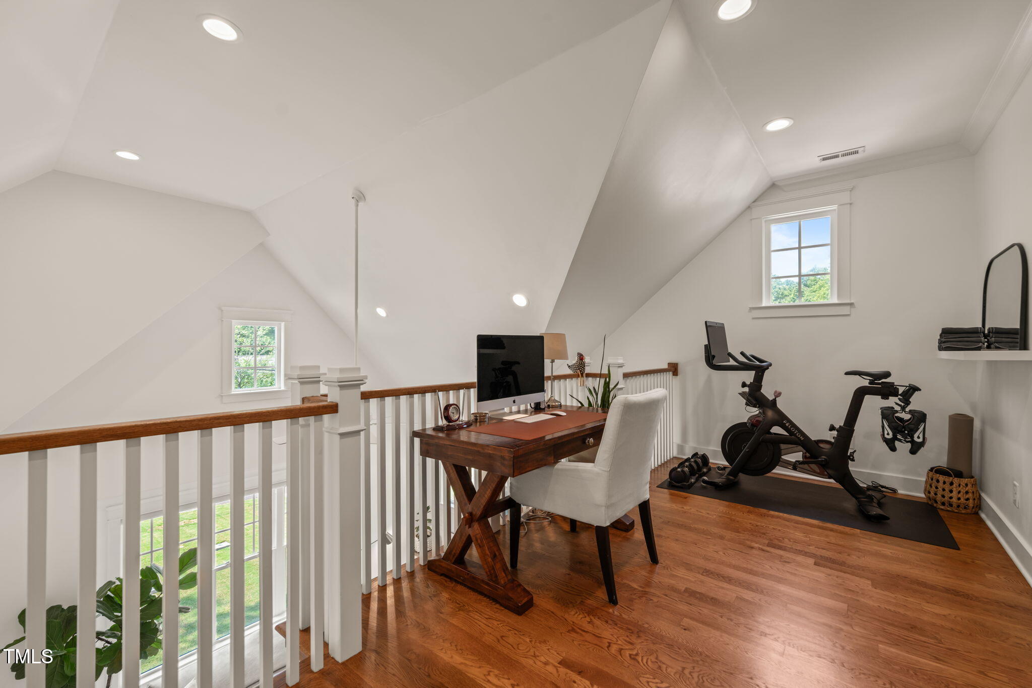 506 Everett Place