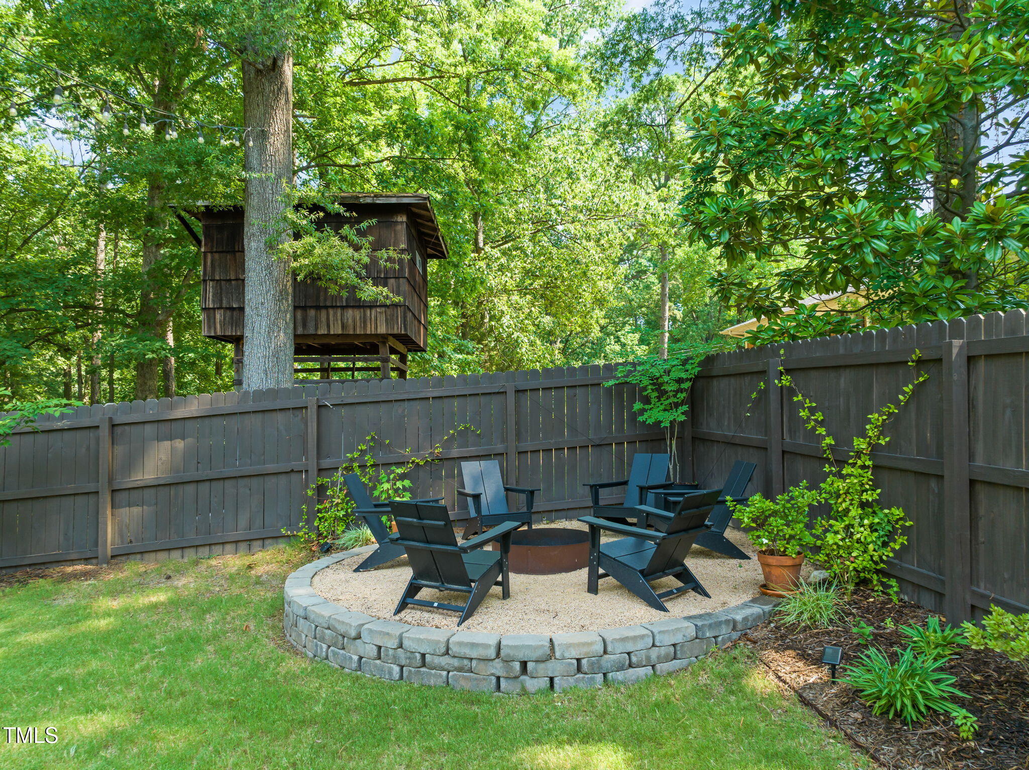 506 Everett Place