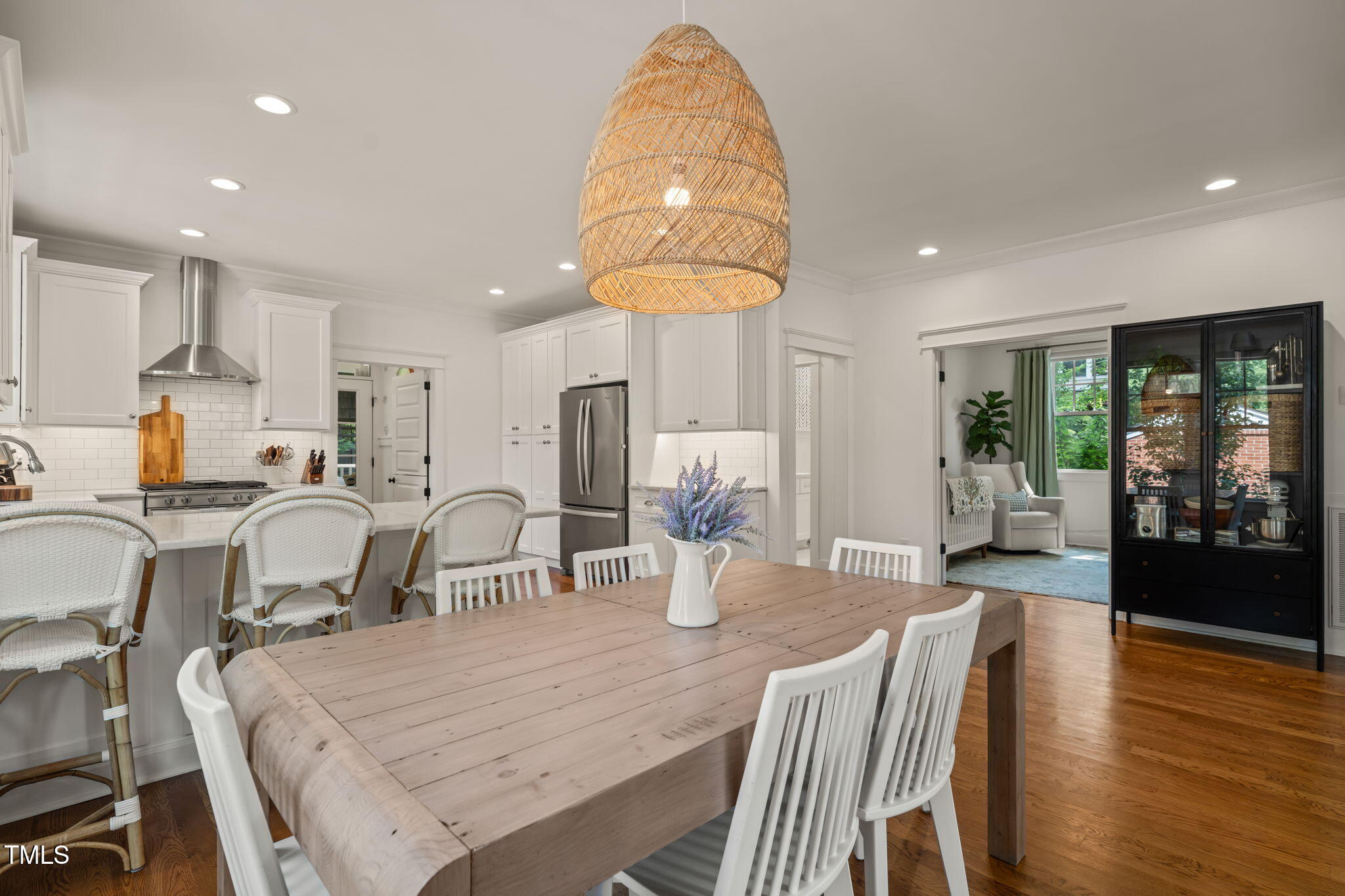 506 Everett Place