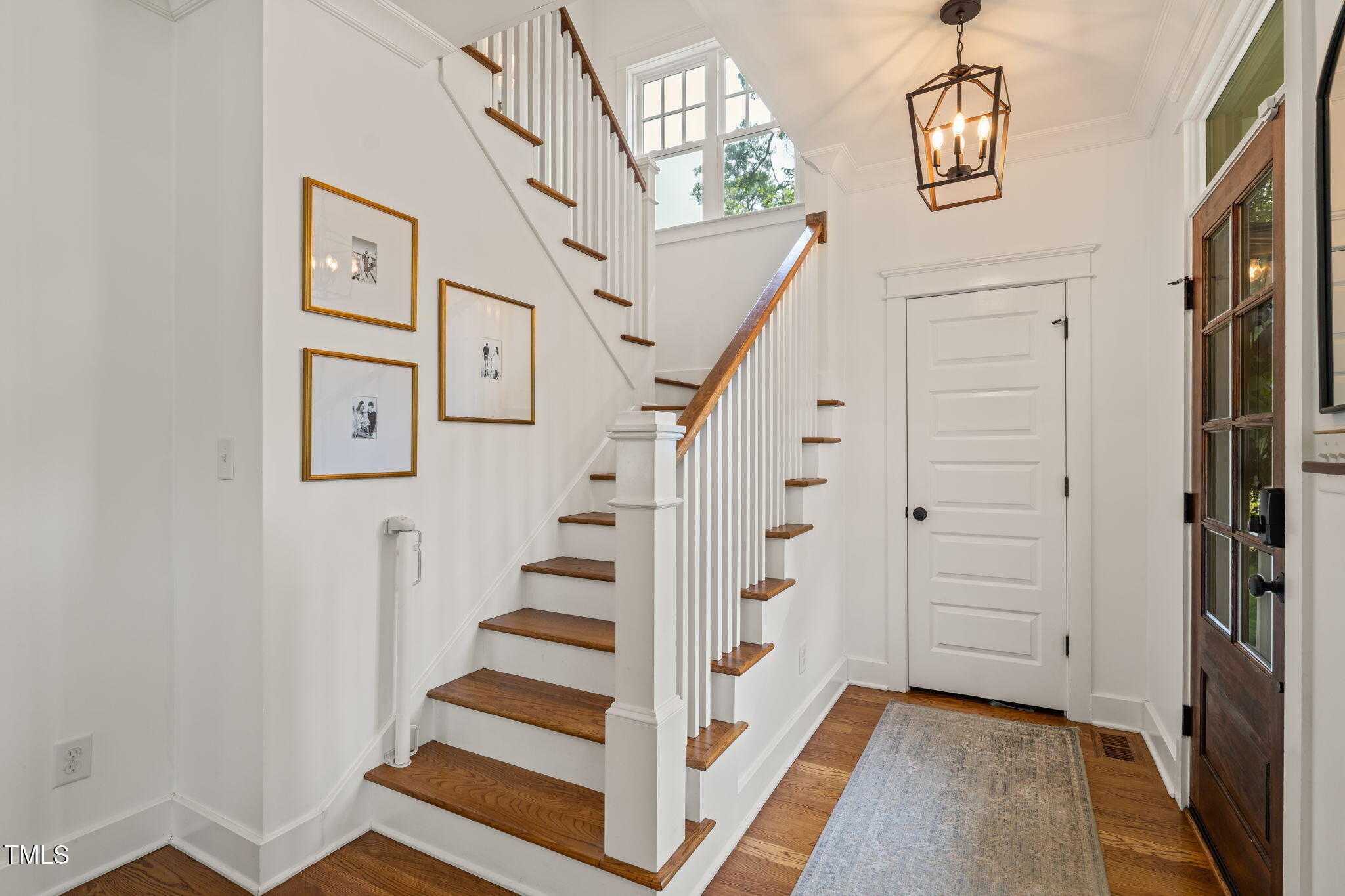 506 Everett Place
