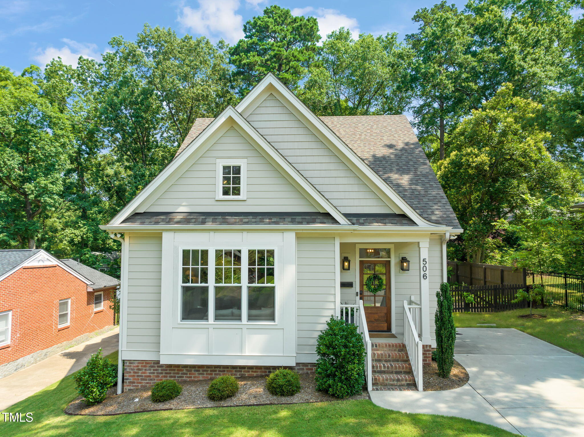 506 Everett Place