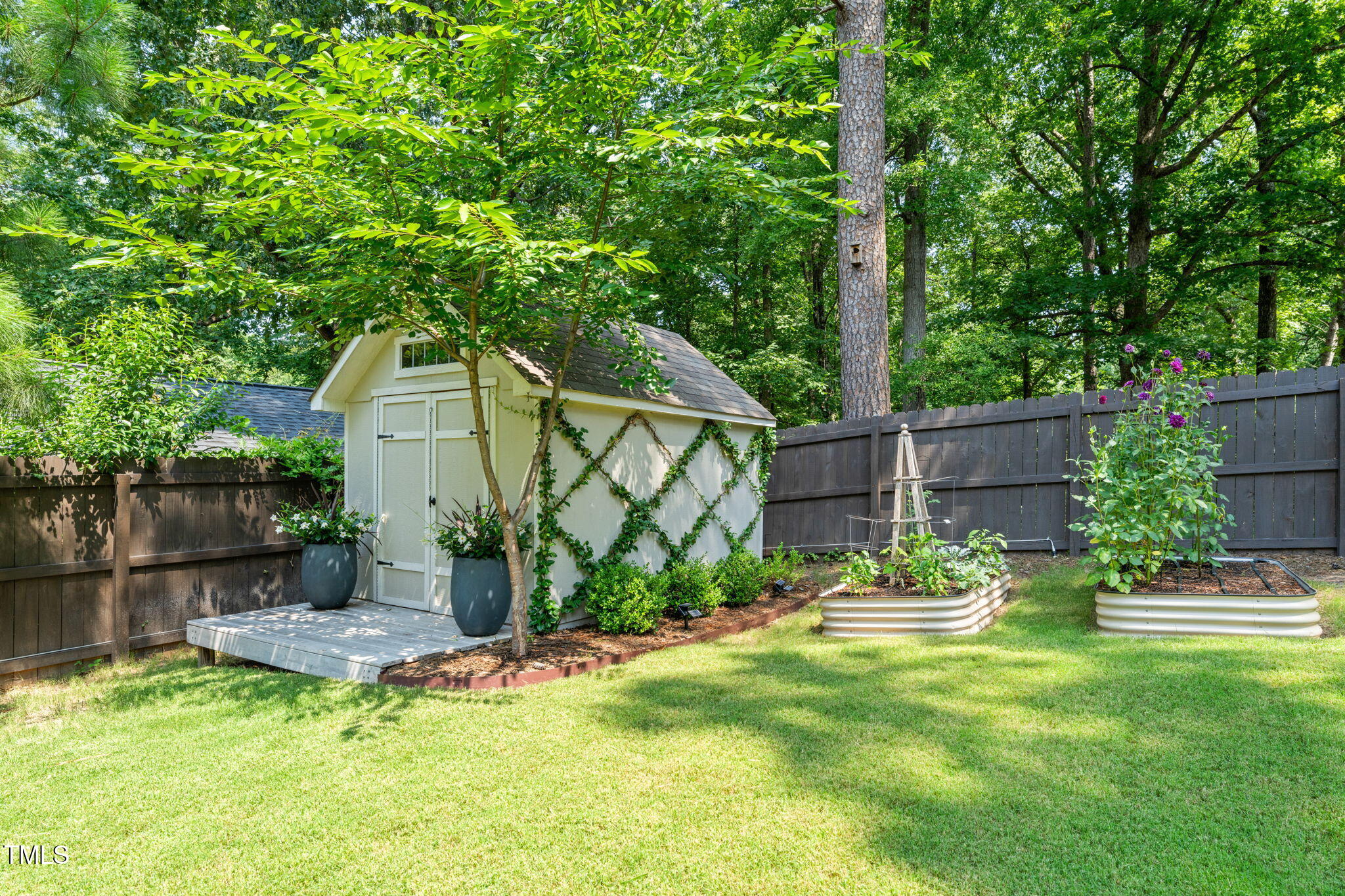 506 Everett Place
