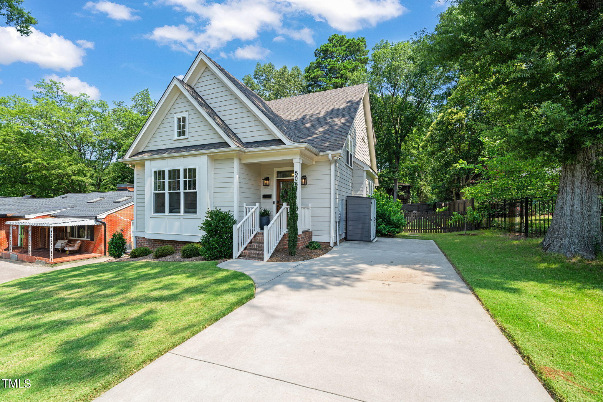 506 Everett Place