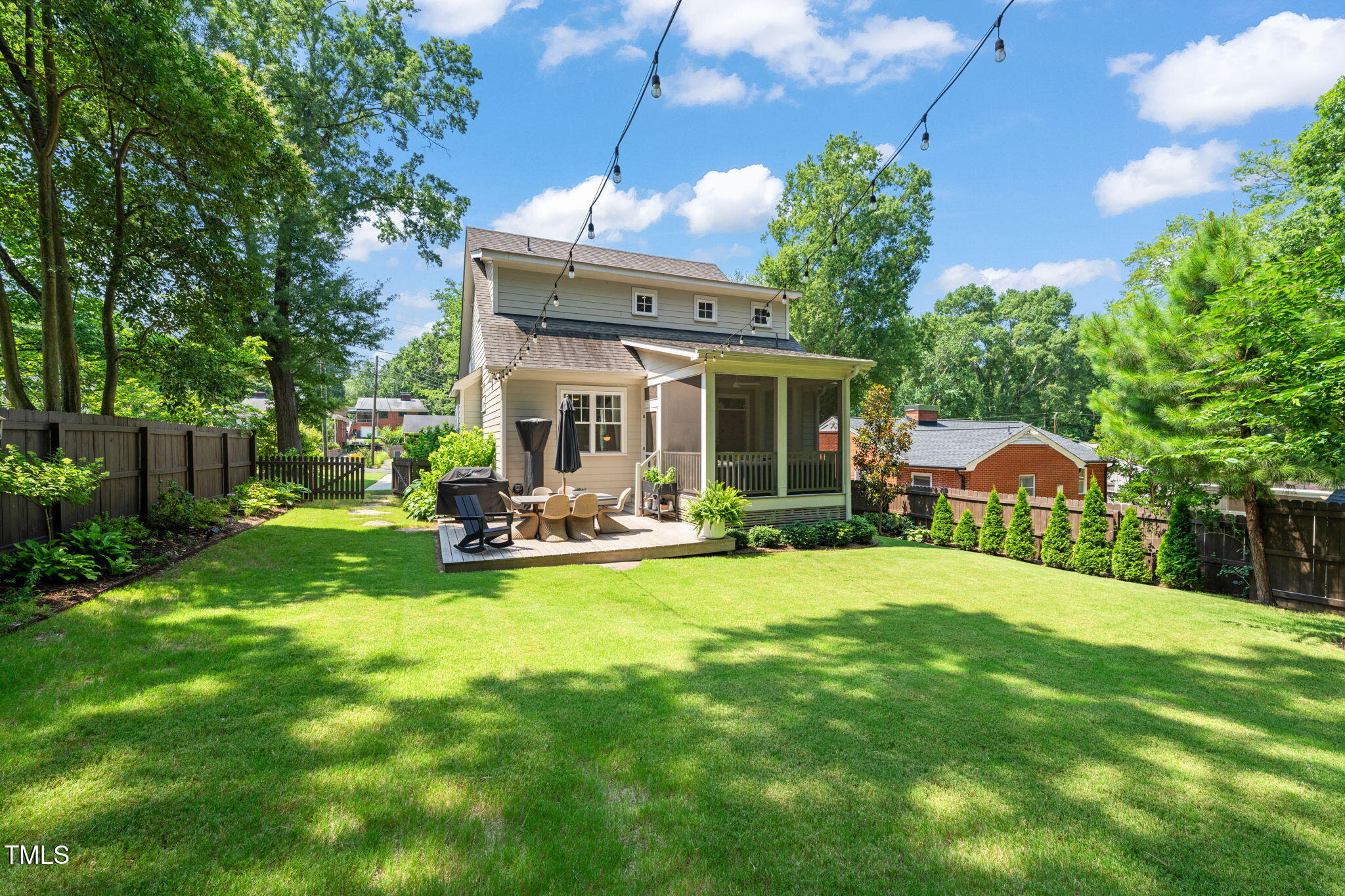 506 Everett Place