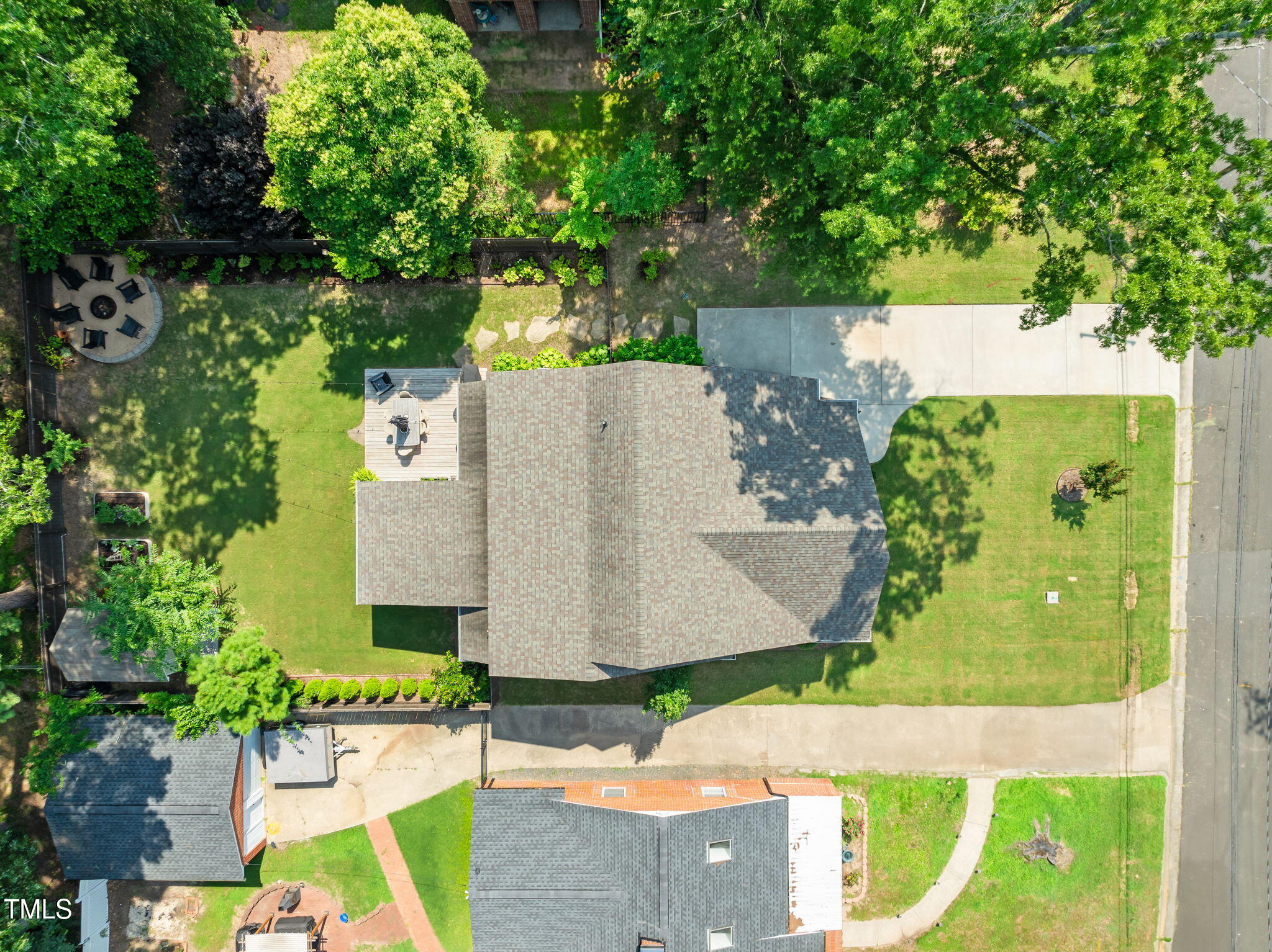 506 Everett Place