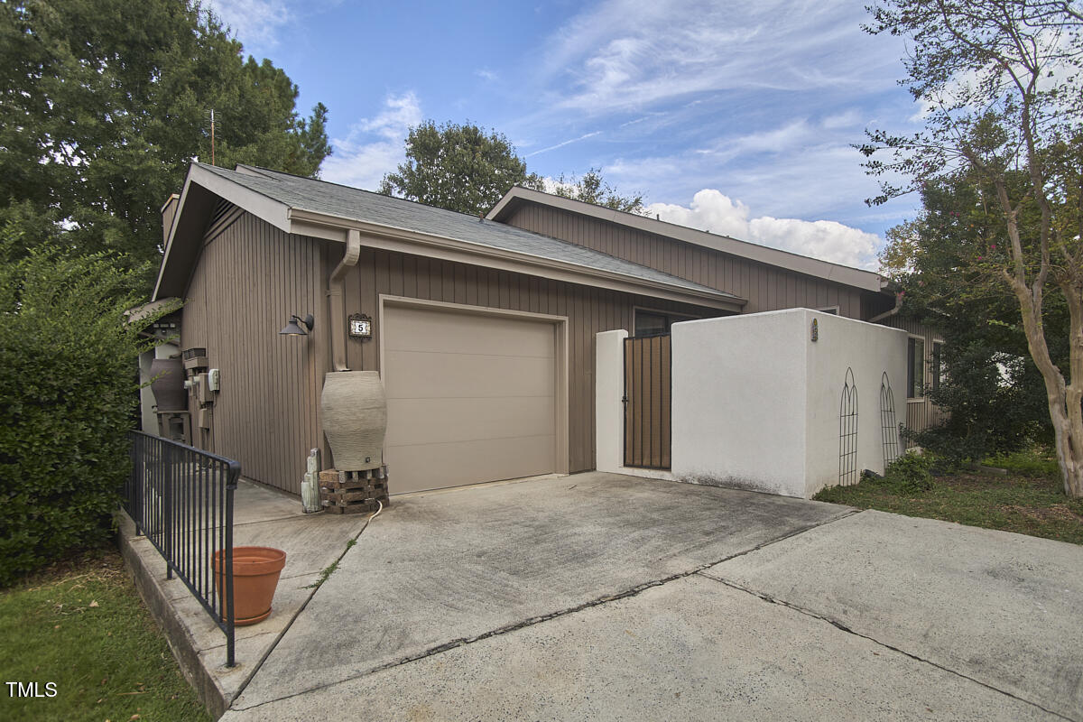5 Bayswater Place
