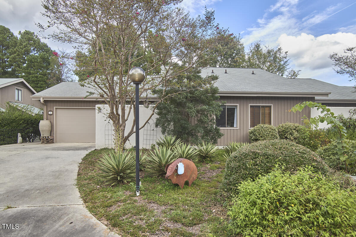 5 Bayswater Place