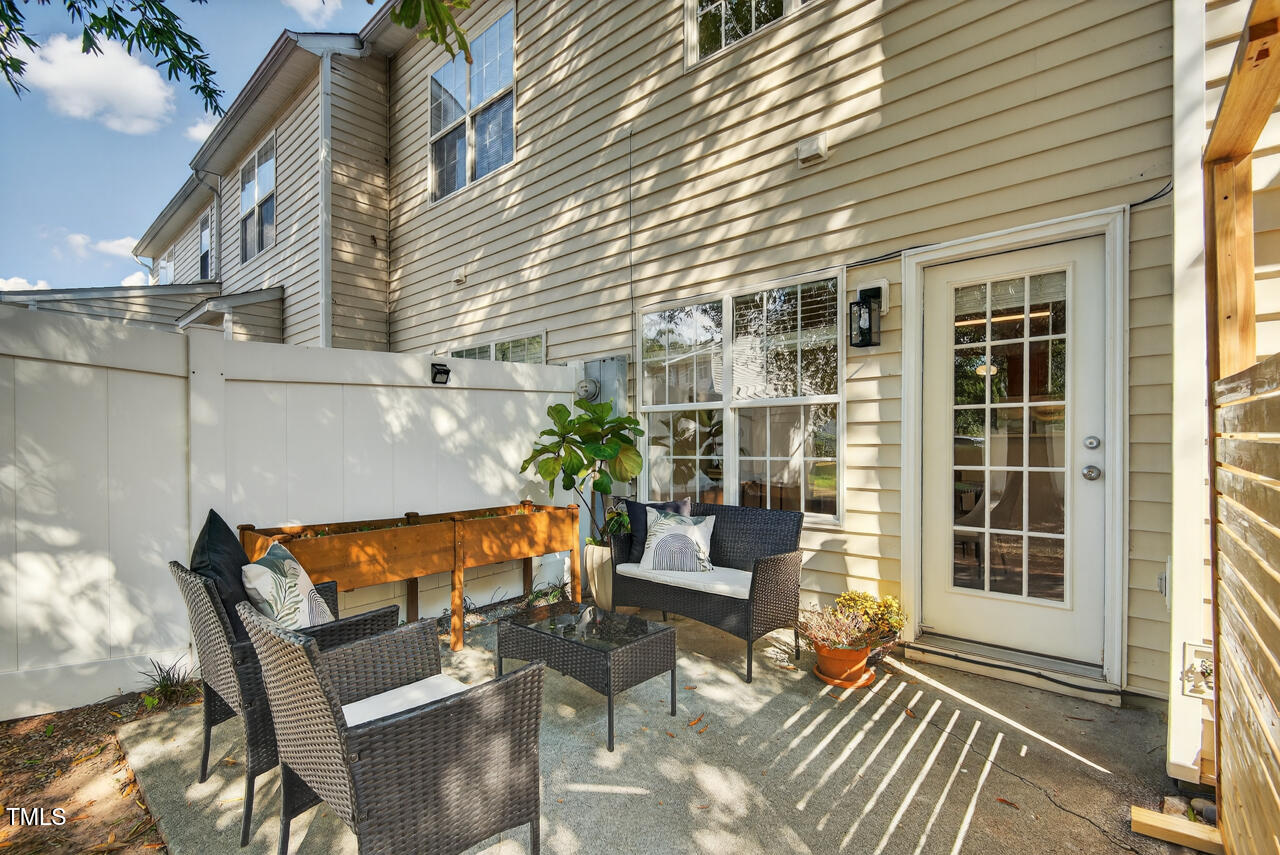 3 Chownings Street