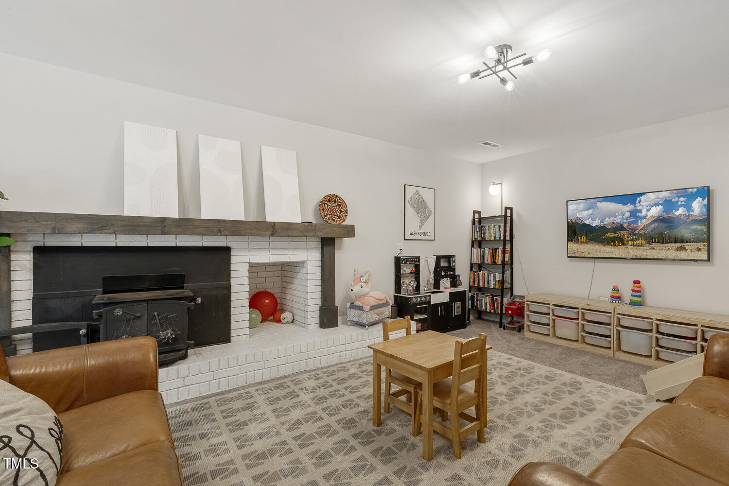 822 Northbrook Drive