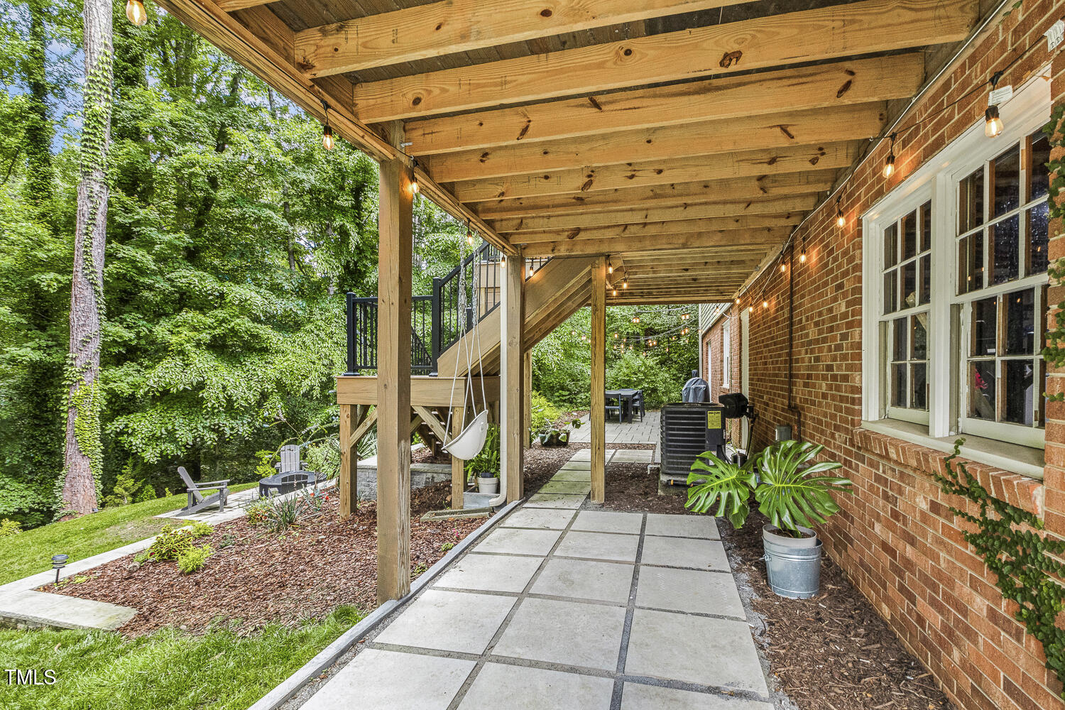 822 Northbrook Drive