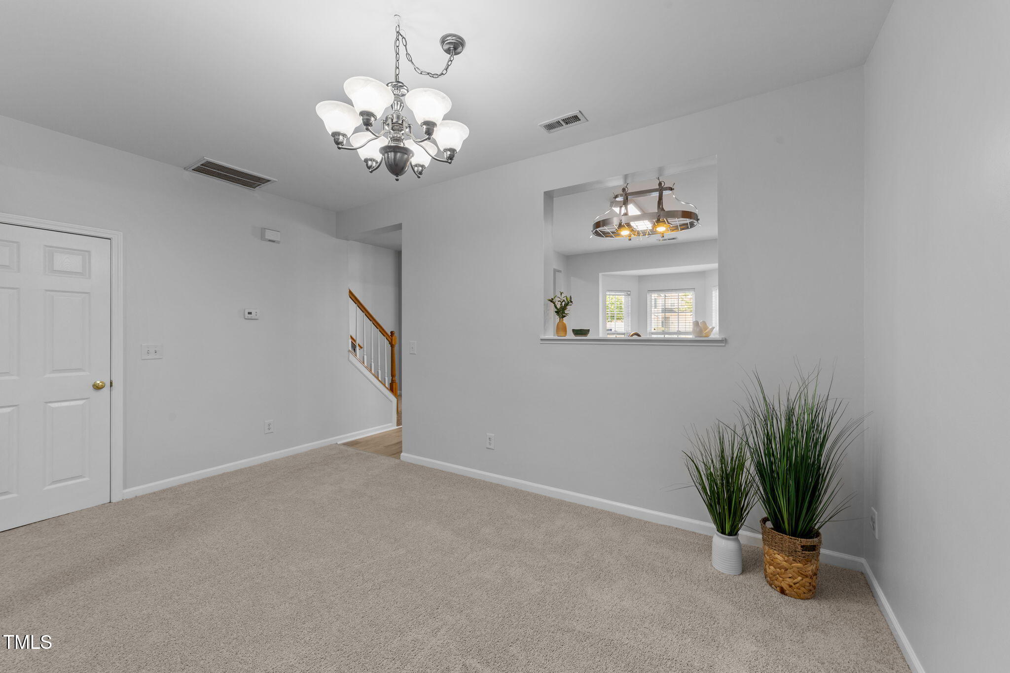 29 Edgebrook Circle
