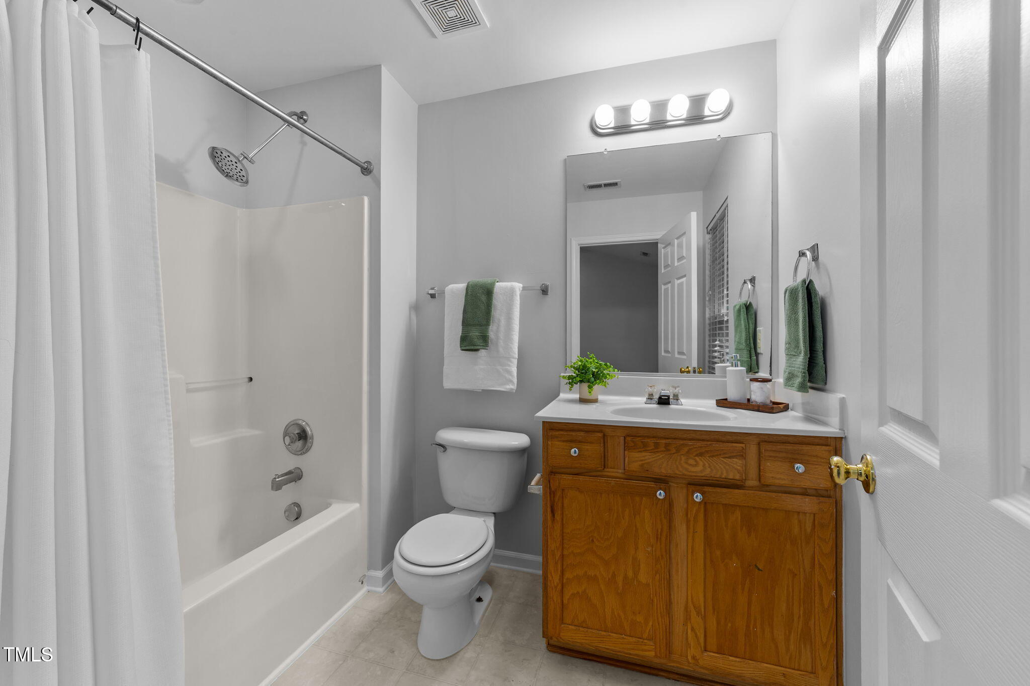 29 Edgebrook Circle