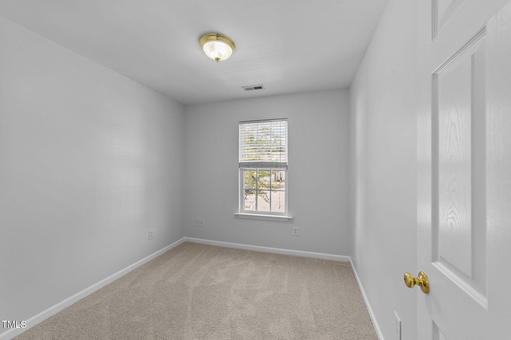 29 Edgebrook Circle