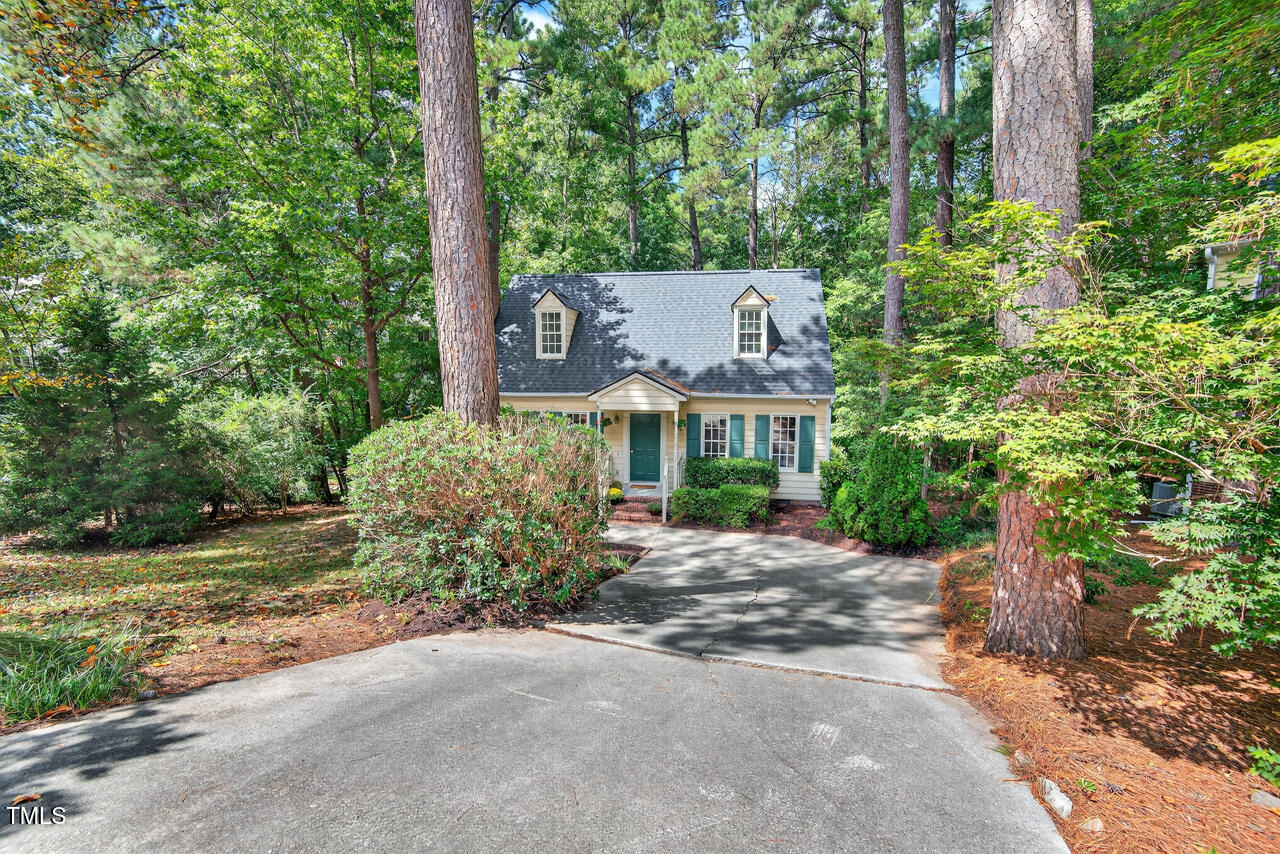 22 Cottage Woods Court