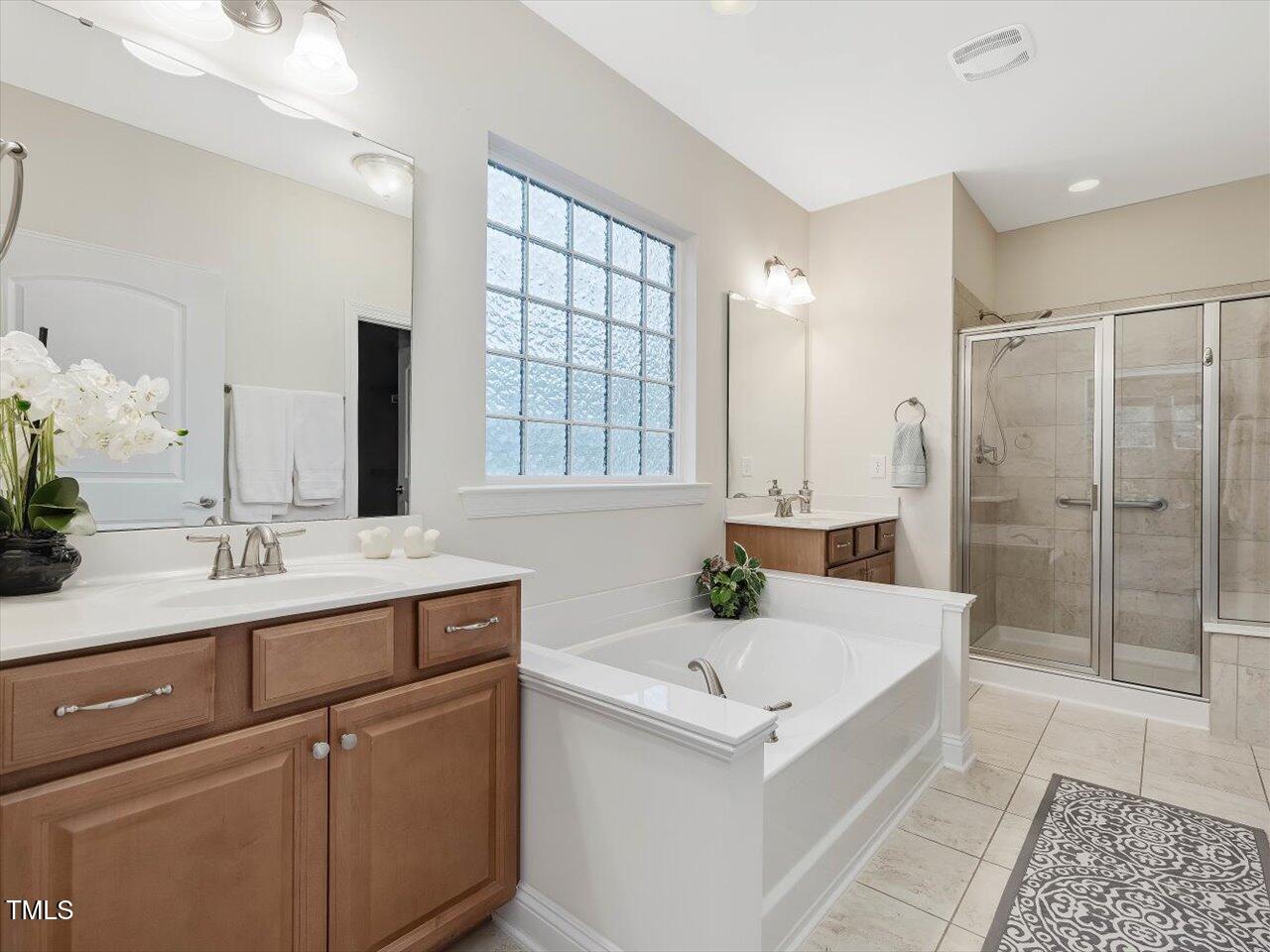 136 Shadow Hawk Drive