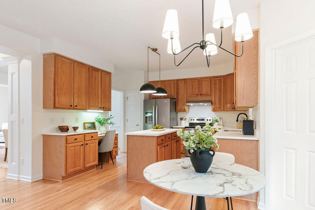 427 New Parkside Drive